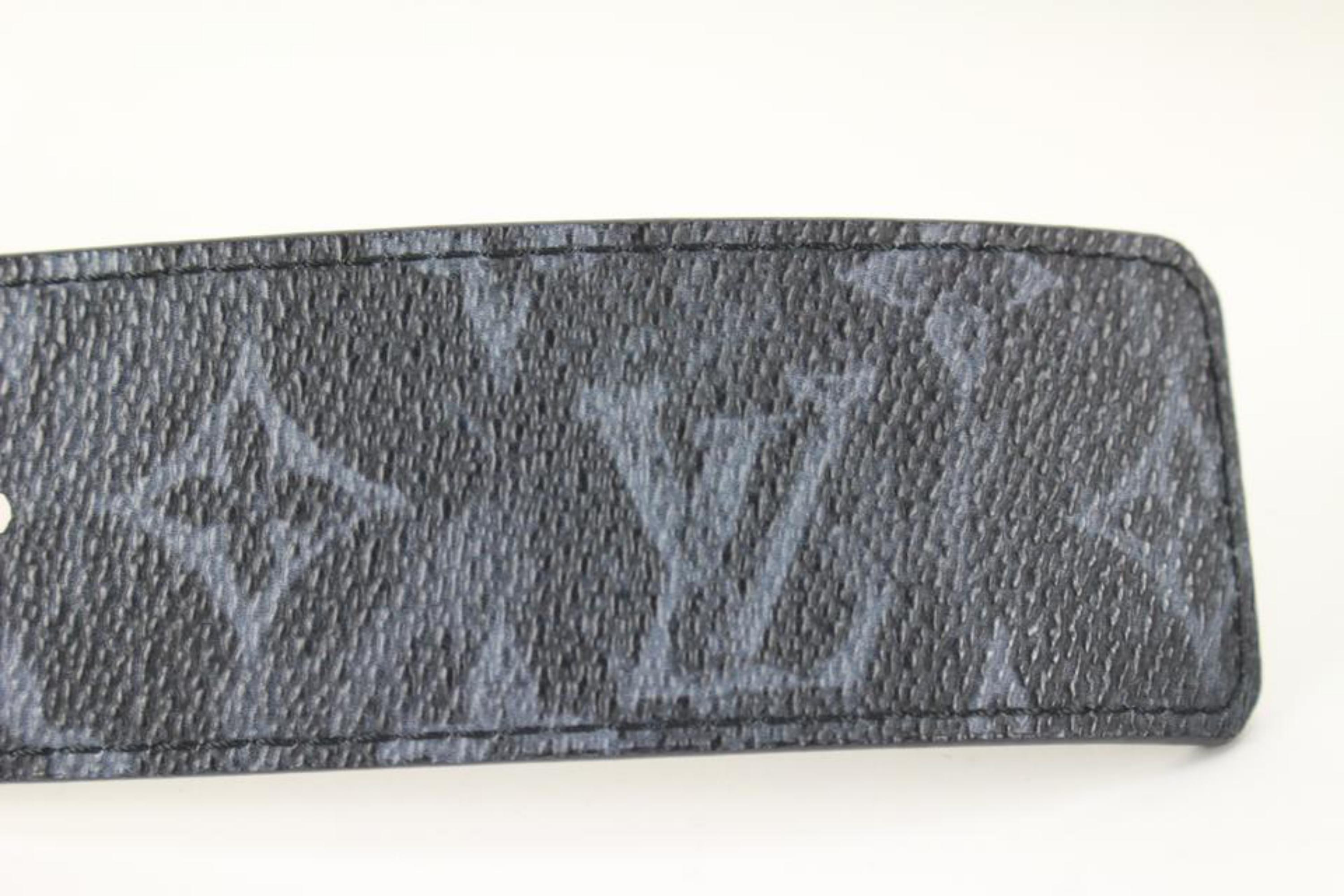 Gray Louis Vuitton Men's 85/34 40MM LV Initials Taurillon Shadow Reversible Belt 1LV9