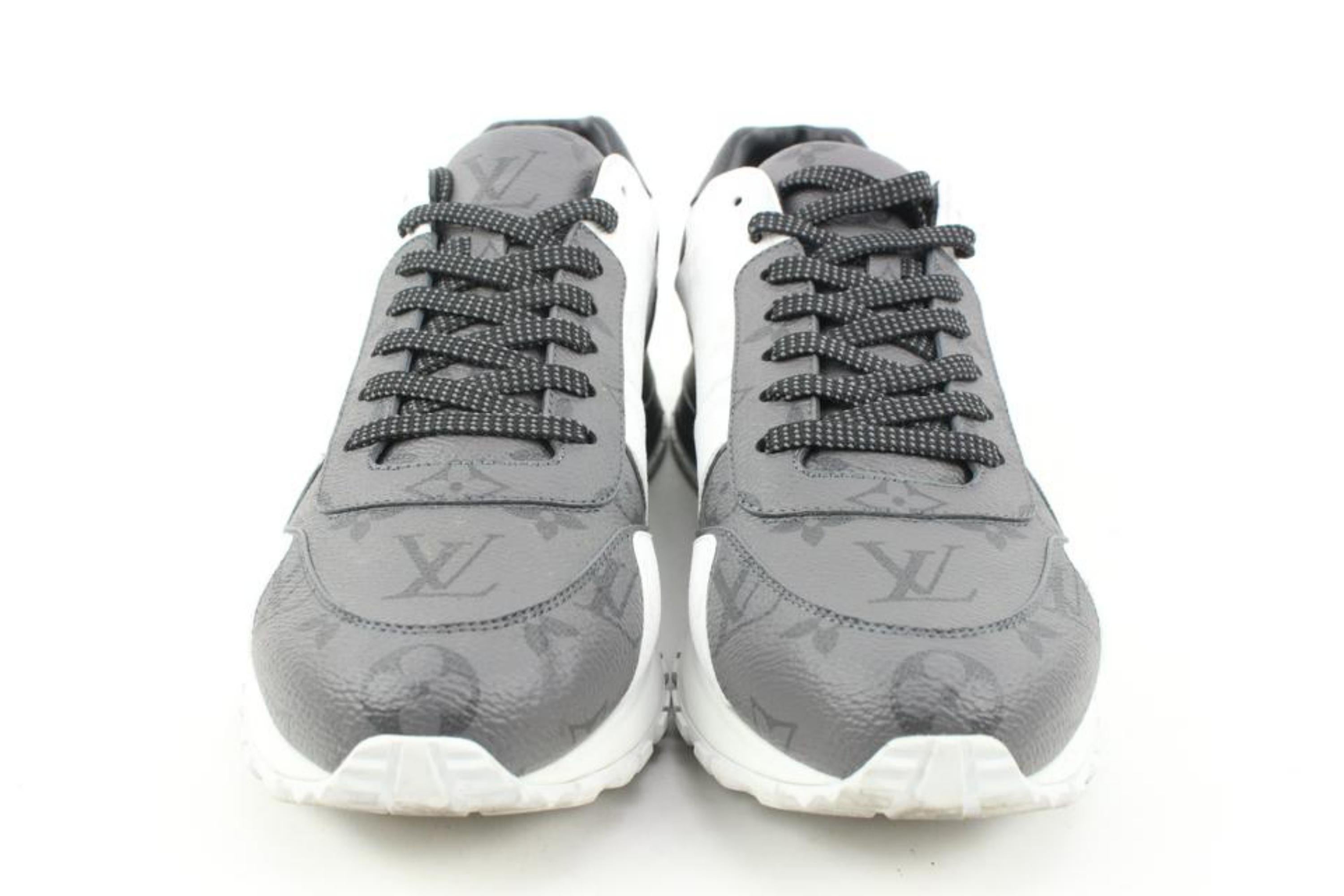 Louis Vuitton Men's 9 US Mix Reverse Monogram Eclipse Run Away Sneaker  s126lv57 In Excellent Condition In Dix hills, NY