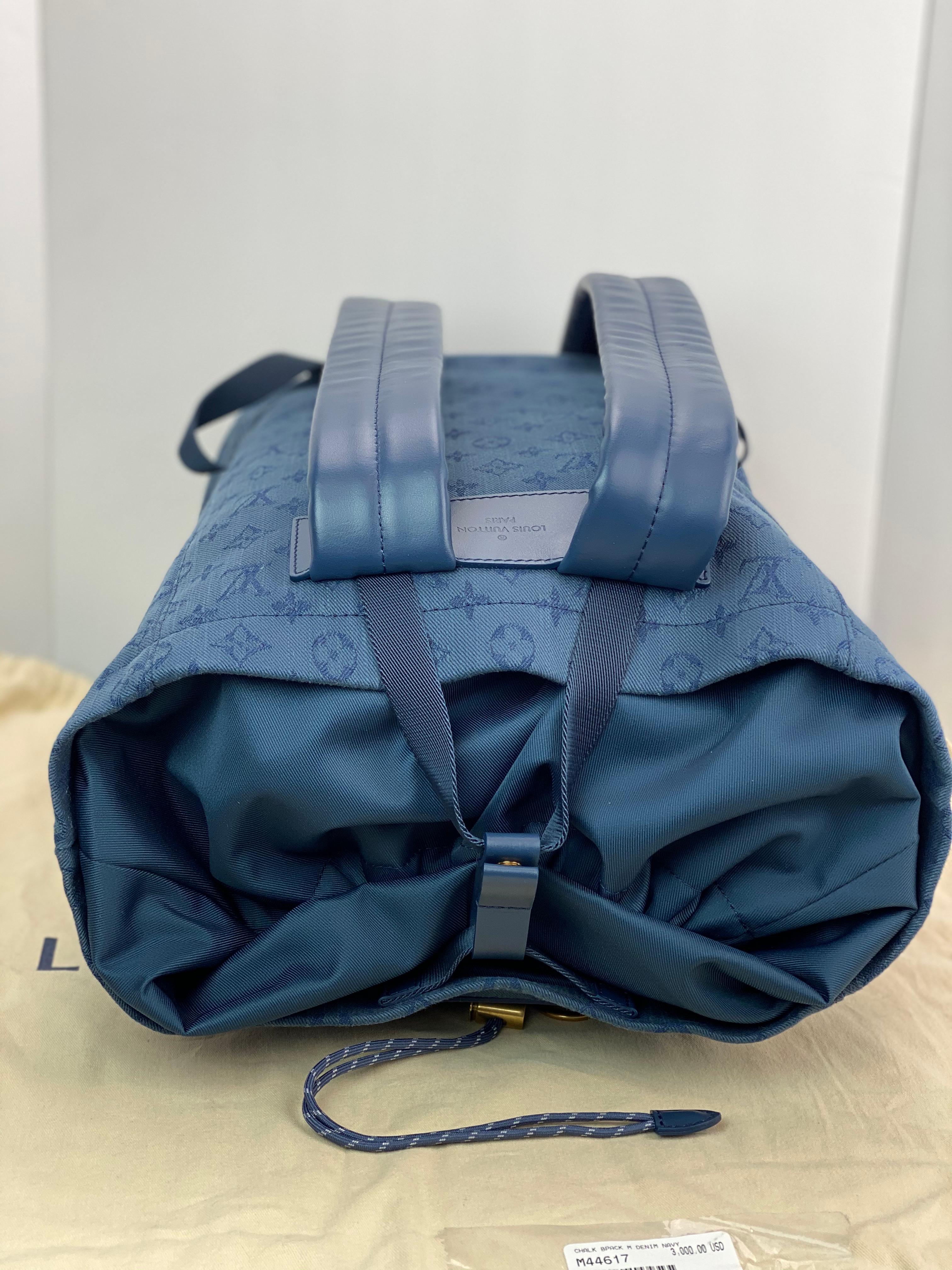 Louis Vuitton Men's Backpack Chalk Navy Blue Monogram Denim Travel M44617 In New Condition In Freehold, NJ