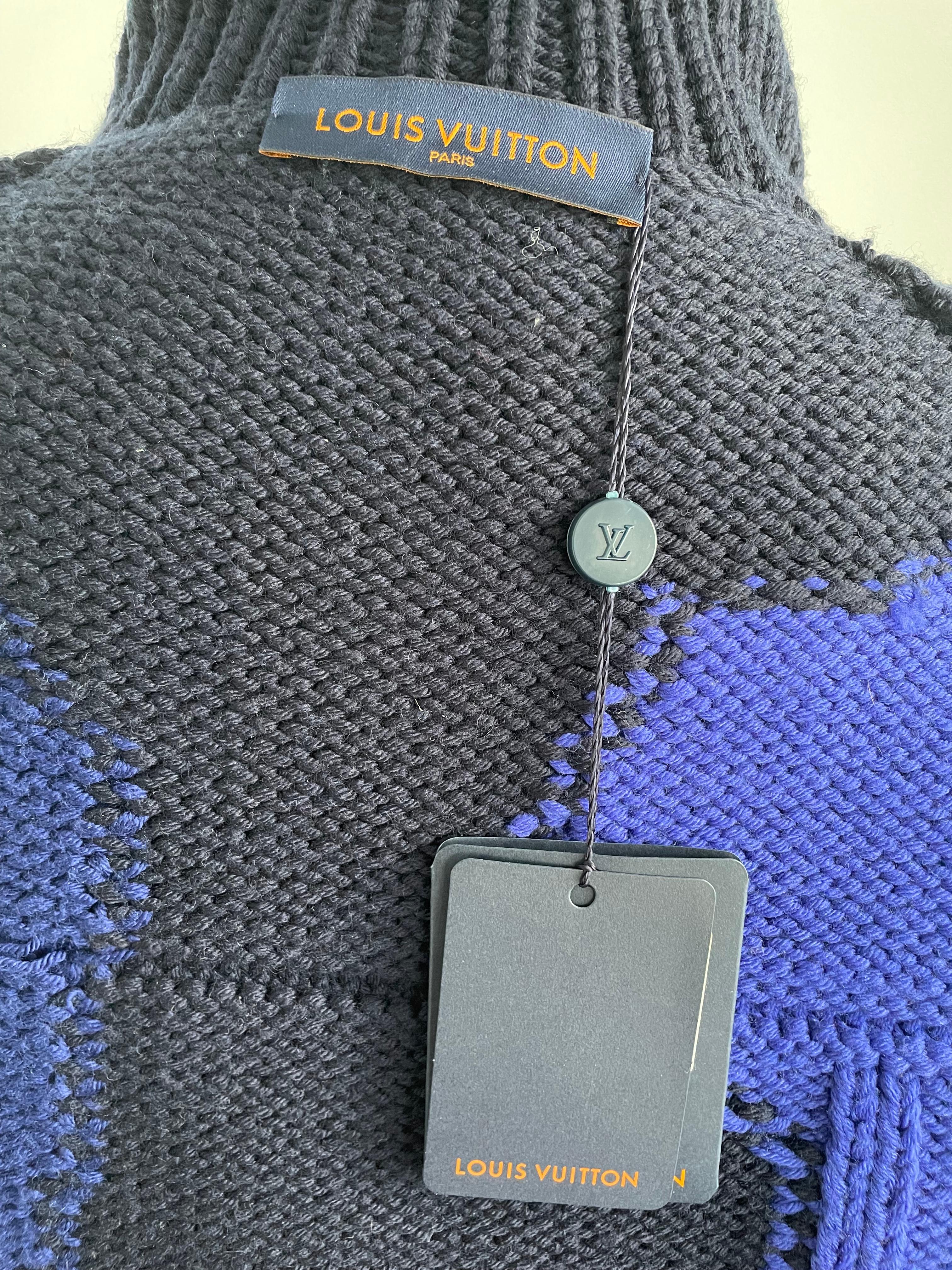 Women's or Men's Louis Vuitton Men's Blue Cable knit with metal wax stamp like button 