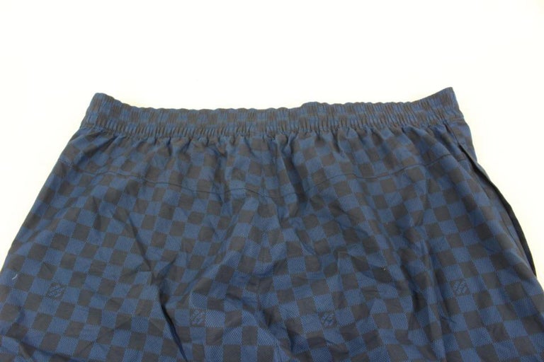 Louis Vuitton Men's Large Blue Damier Board Shorts Bathing Suit Swim  125lv29 For Sale at 1stDibs | men louis vuitton shorts, mens louis vuitton  shorts, louis vuitton swim trunks