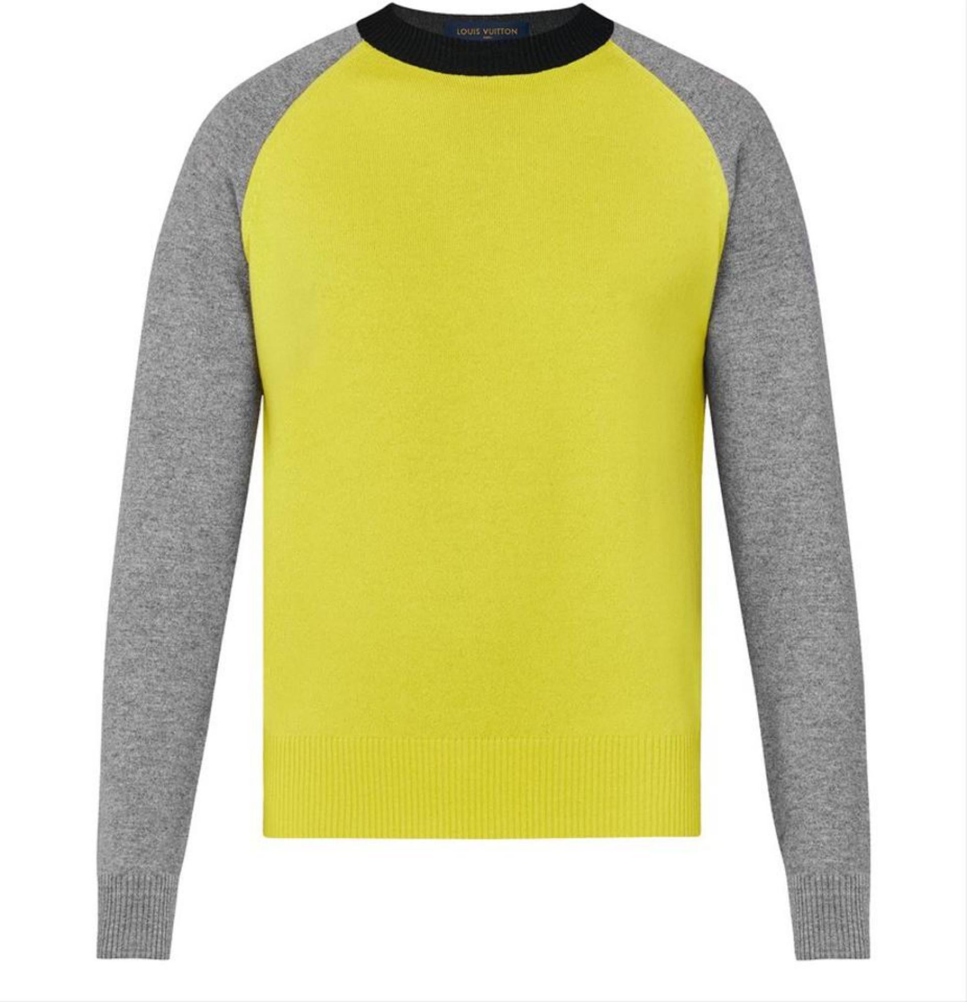 Louis Vuitton Men's Large Grey x Yellow Colour Block Crew Neck Sweater  928lv67 For Sale 2