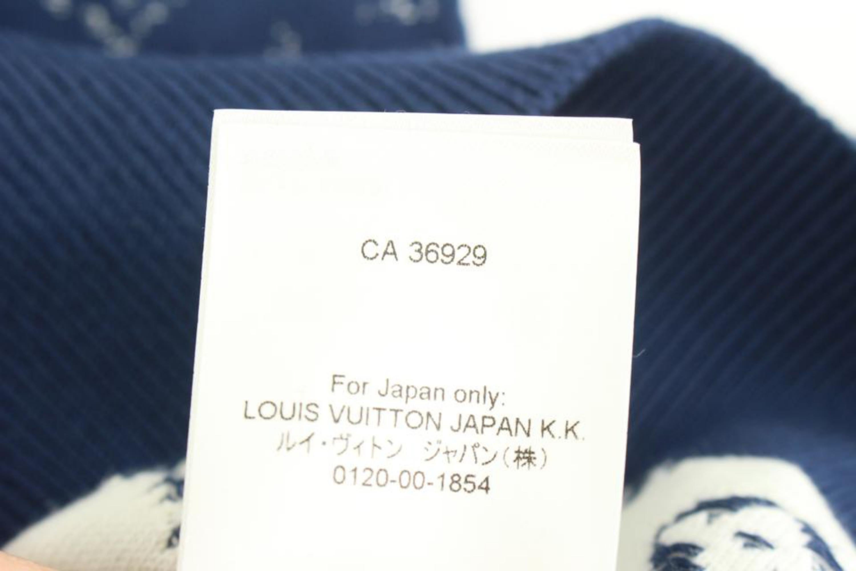 Black Louis Vuitton Men's Large Ocean Blue LVSE Monogram Degrade Crewneck Sweater 