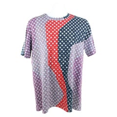 Louis Vuitton - T-shirt pour hommes avec grand monogramme violet x rouge x bleu étoilé 