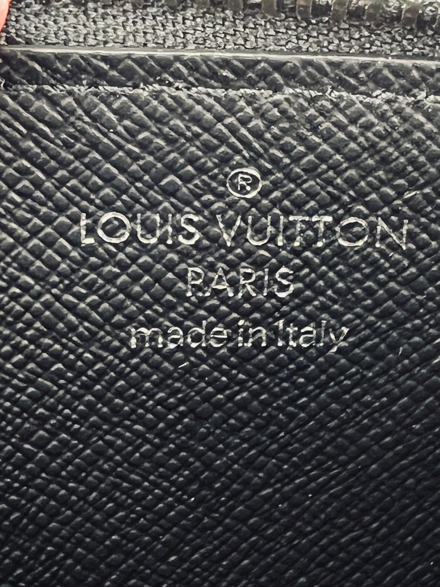 LOUIS VUITTON Men's Reverse Monogram Eclipse Taiga Coin Card Holder 3