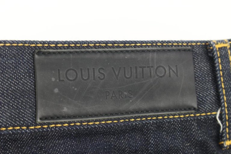 Louis Vuitton Men's Size 38 US Dark Rinse Denim Fleur LV Logo Jeans 118lv43
