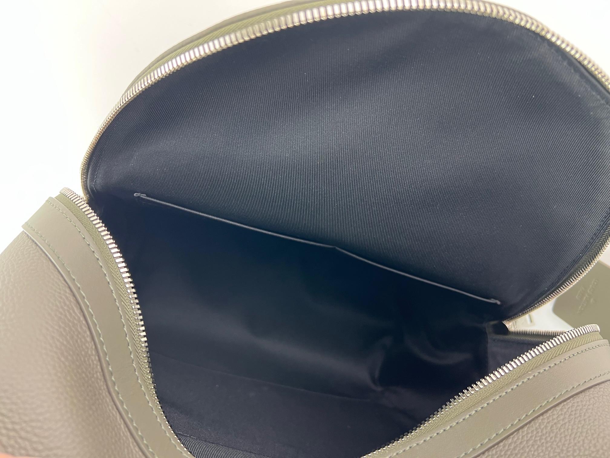 Louis Vuitton Men's Takeoff Kaki Aerogram Leather Backpack Travel 1