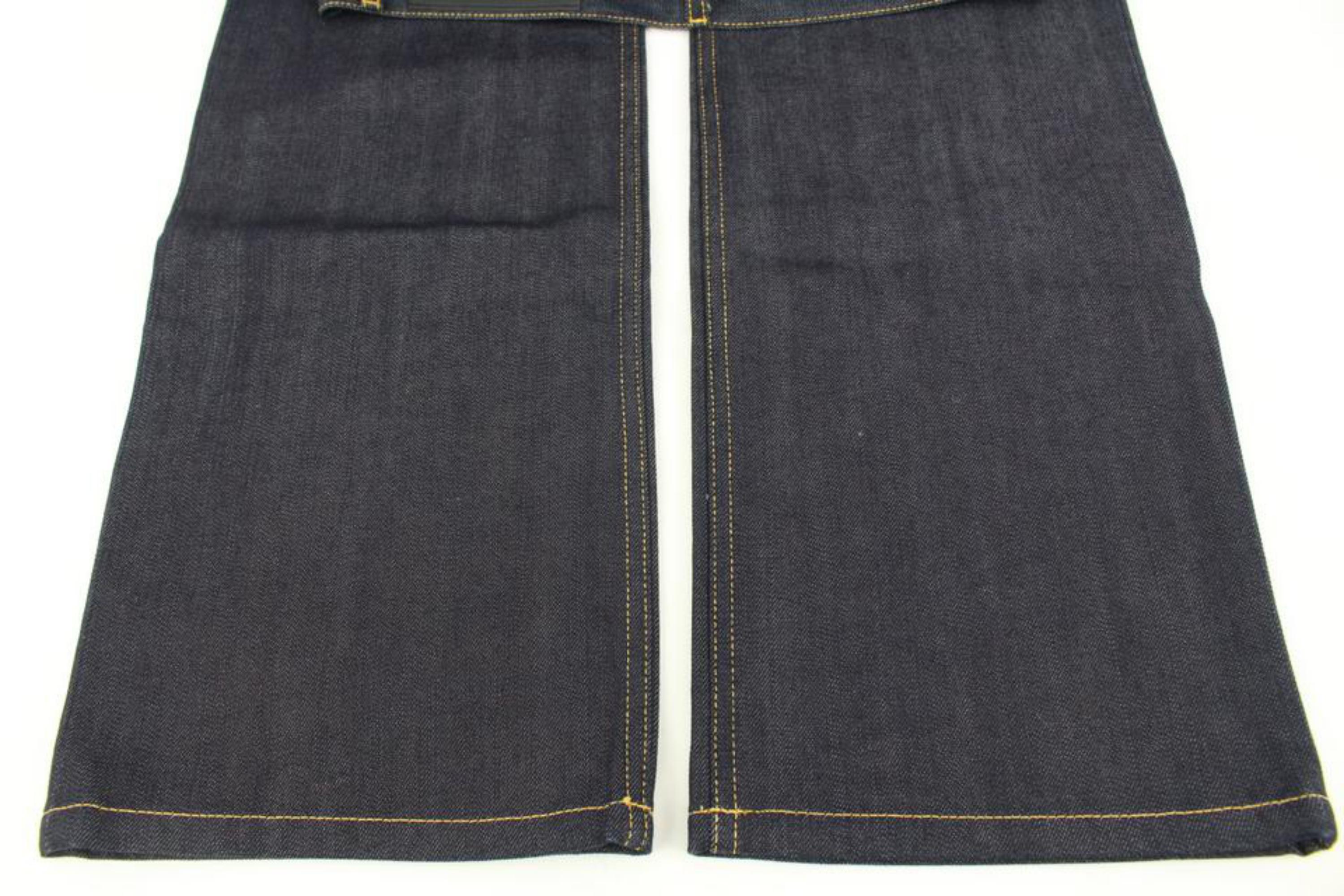 Louis Vuitton Men's US 30 LV Logo Fleur Dark Denim Jeans 114lv19 For Sale 2