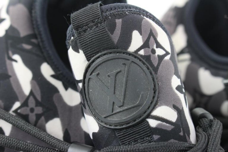 Louis Vuitton Men's US 8.5 Black Camo Fastlane Sneaker 61lv628s at