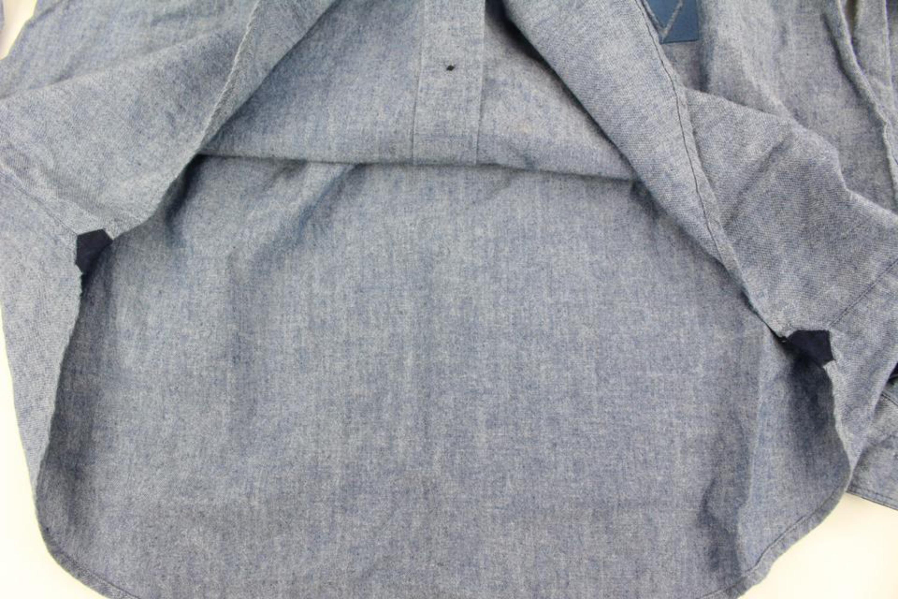 Louis Vuitton Men's XL Blue Denim Gaston V Button Down Shirt 120lv31 For Sale 4