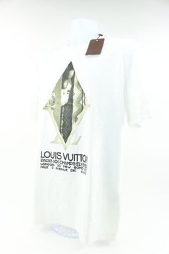Louis Vuitton Men's XXL White x Navy Scaffolding Climbing Man T-Shirt Tee  119lv6 For Sale at 1stDibs