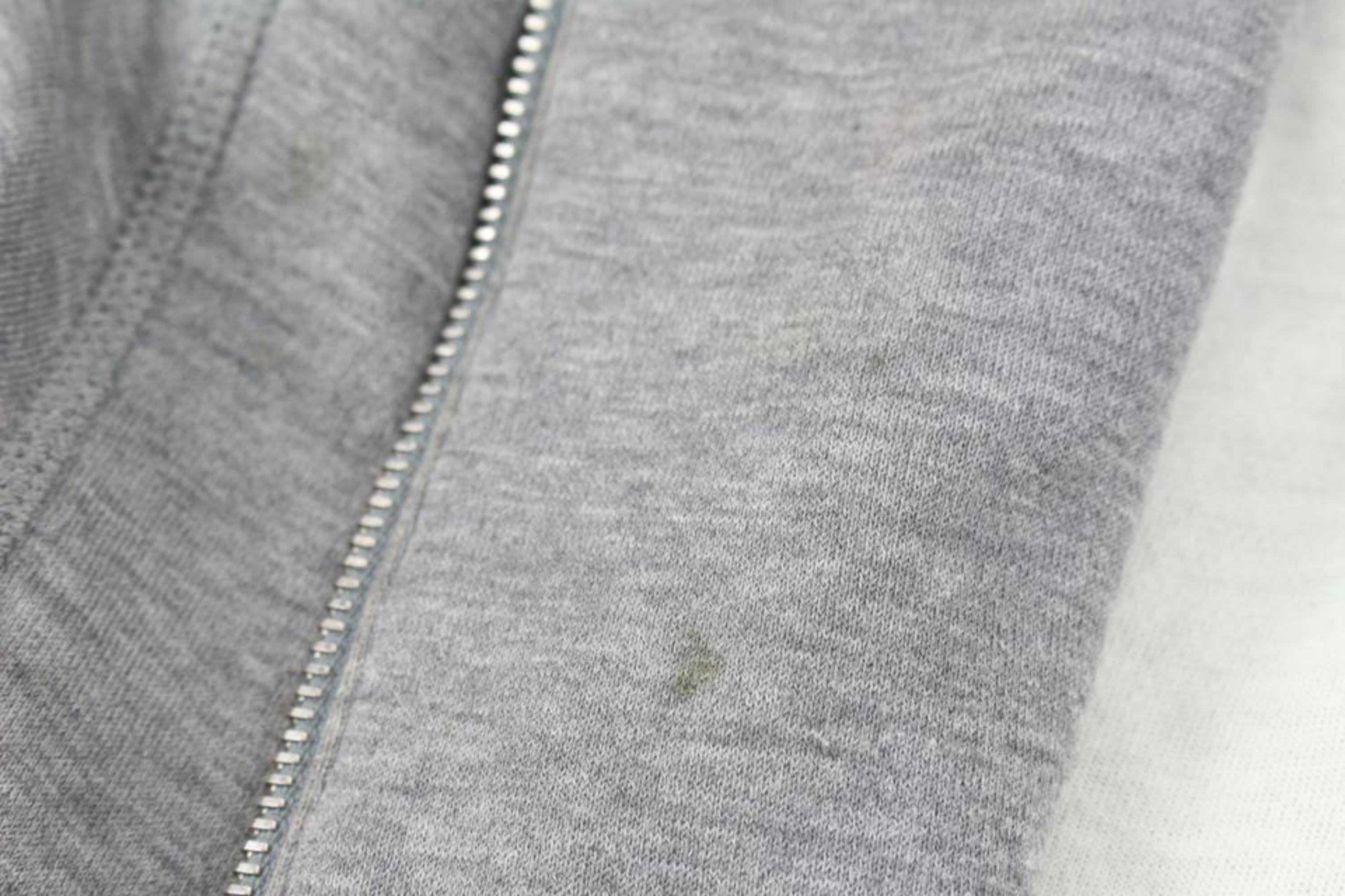 Louis Vuitton Men's XS Classic Grey LV Logo Zip Up Sweashirt Hoodie 120lv32 For Sale 2