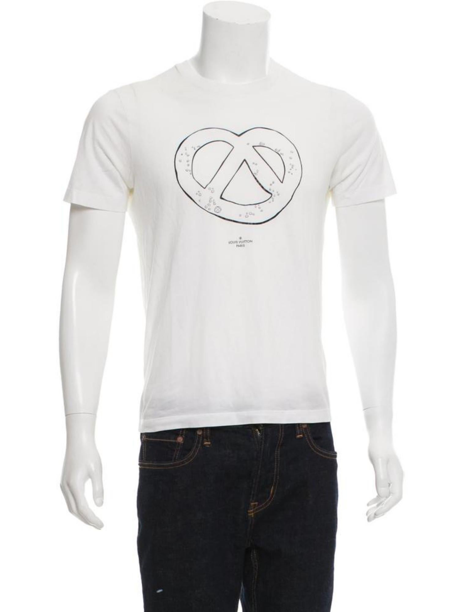 Louis Vuitton Men's XXXL Limited LV Salt Pretzel T-Shirt 120lv29
Made In: Italy
Measurements: Length:  23