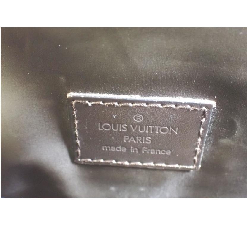 Louis Vuitton Messenger Bag 4