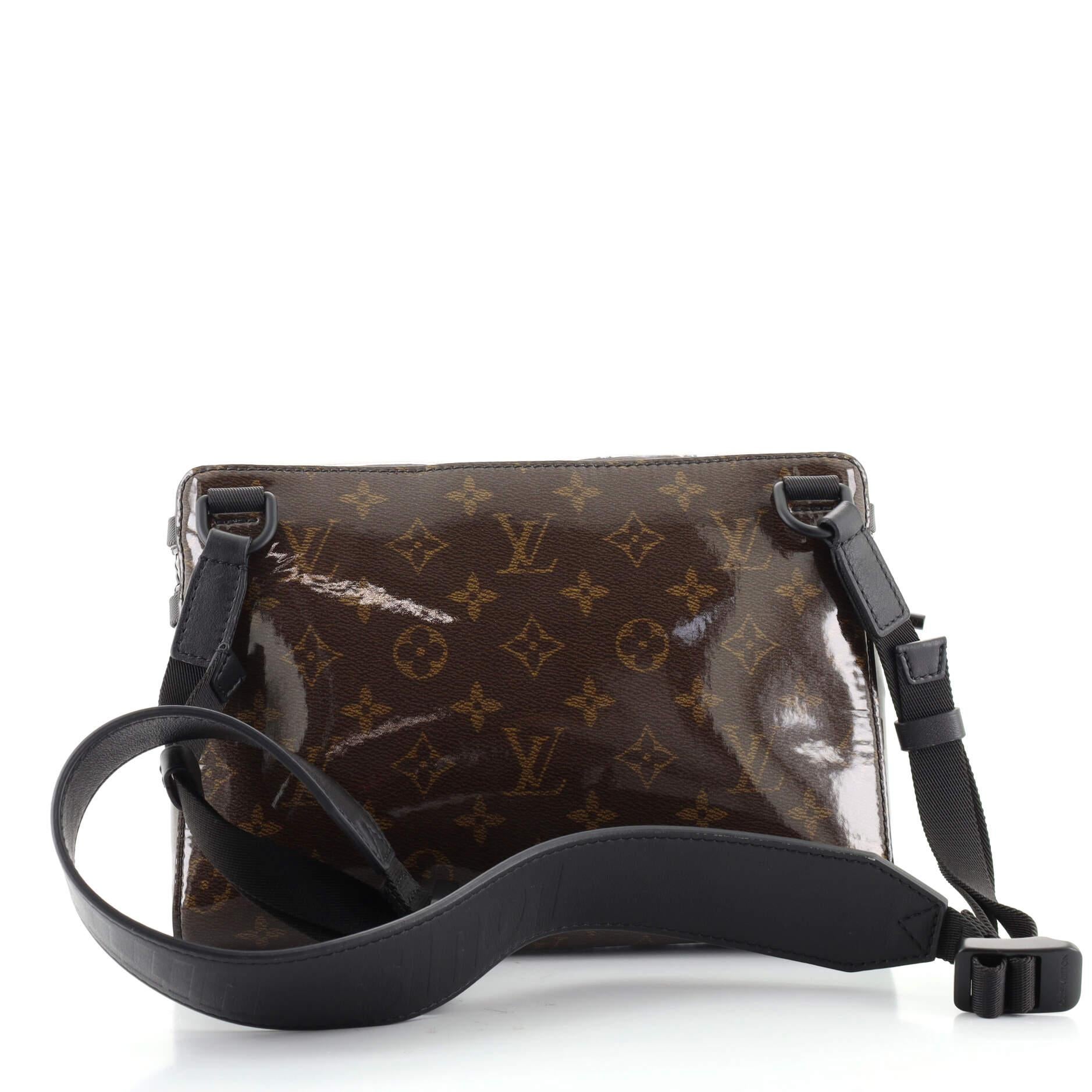 Louis Vuitton Messenger Bag Limited Edition Monogram Glaze Canvas PM In Good Condition In NY, NY