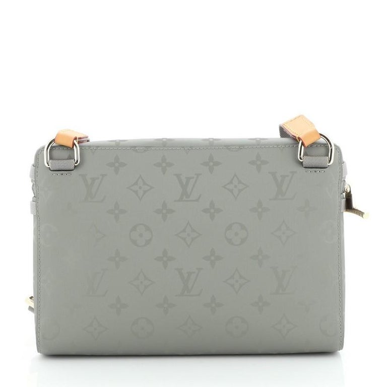 Louis Vuitton Messenger Bag Limited Edition Titanium 38526120