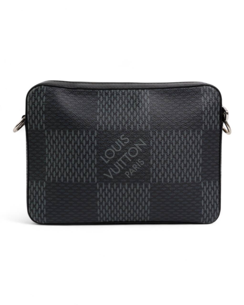 Louis Vuitton Messenger Trio MM Damier Graphite For Sale 14