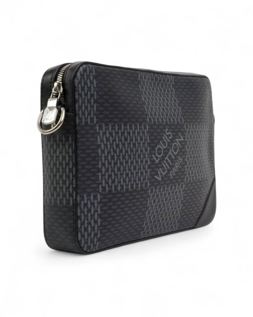 Louis Vuitton Messenger Trio MM Damier Graphite For Sale 1