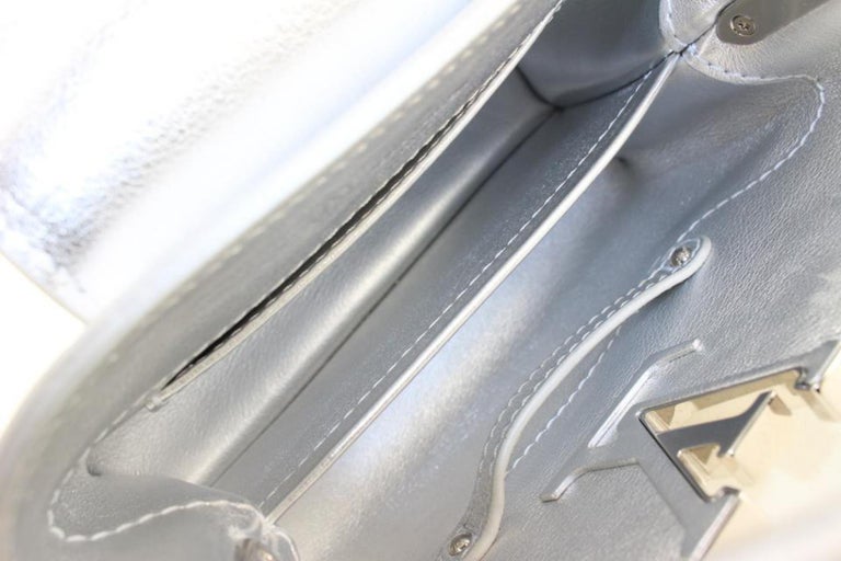 Louis Vuitton Metallic Calfskin Mini Capucines Silver Crossbody Chain Bag 65lk718s
