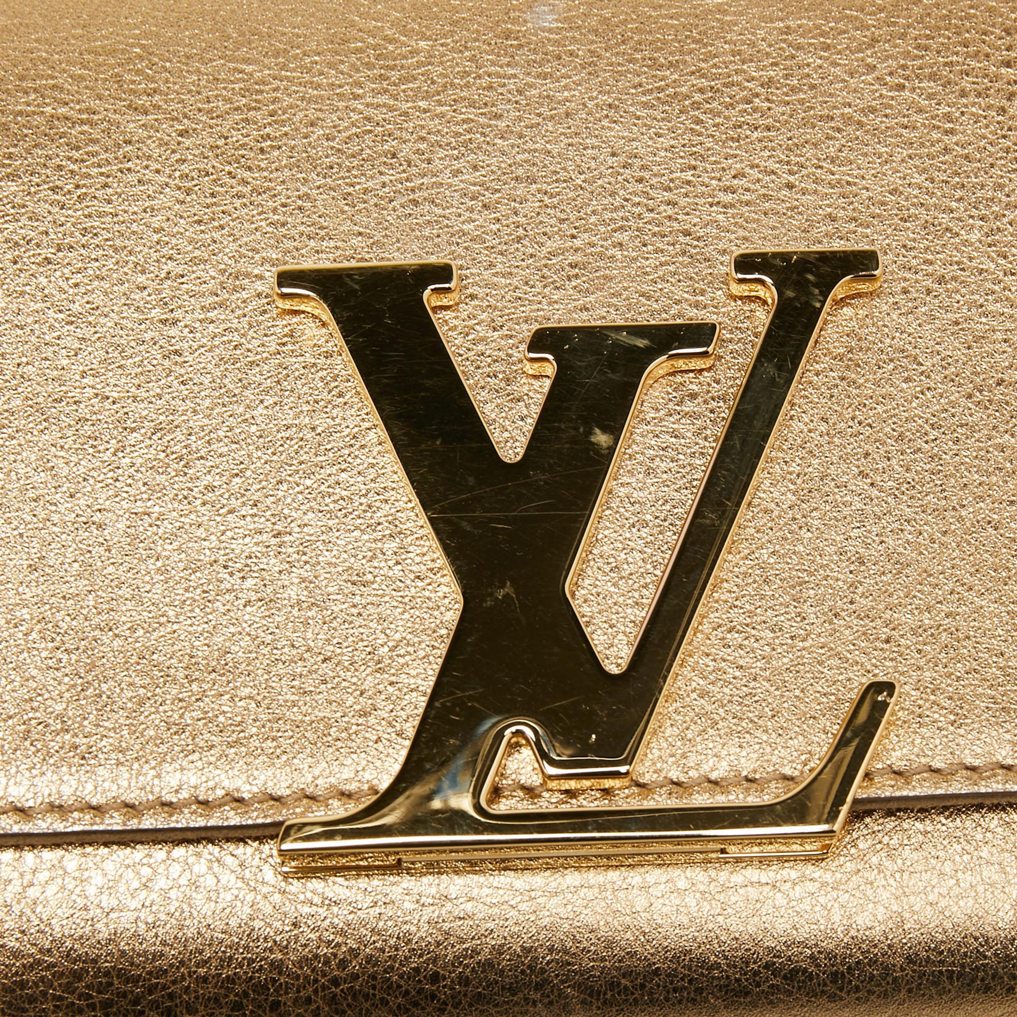 Louis Vuitton Metallic Gold Leather Louise Clutch In Good Condition In Dubai, Al Qouz 2