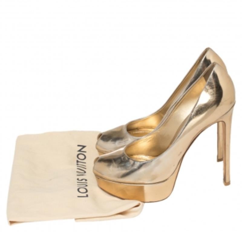 Louis Vuitton Metallic Gold Leather Peep Toe Platform Pumps Size 37 For Sale 3