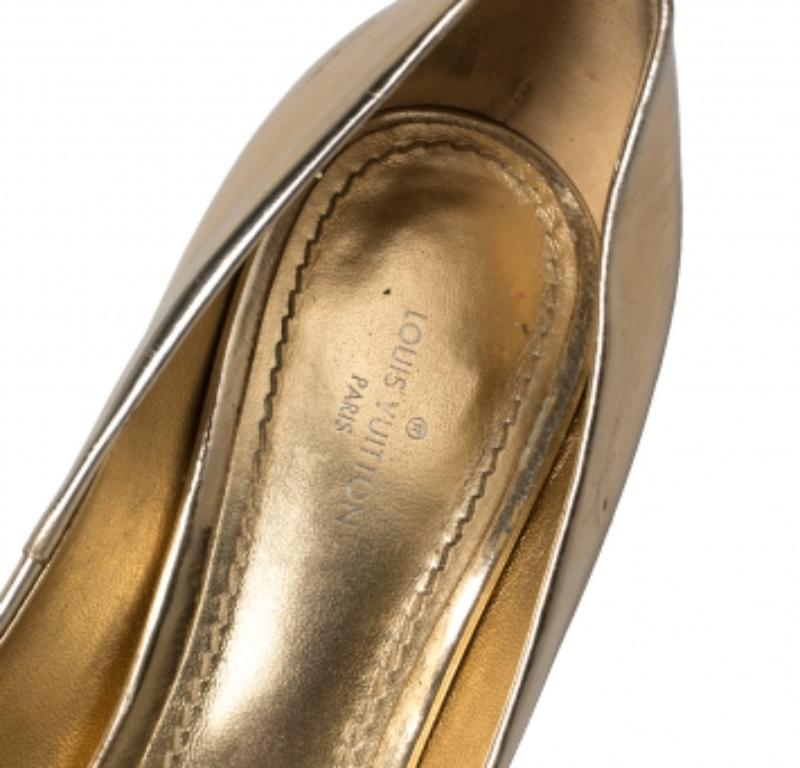 Louis Vuitton Metallic Gold Leather Peep Toe Platform Pumps Size 37 For Sale 4