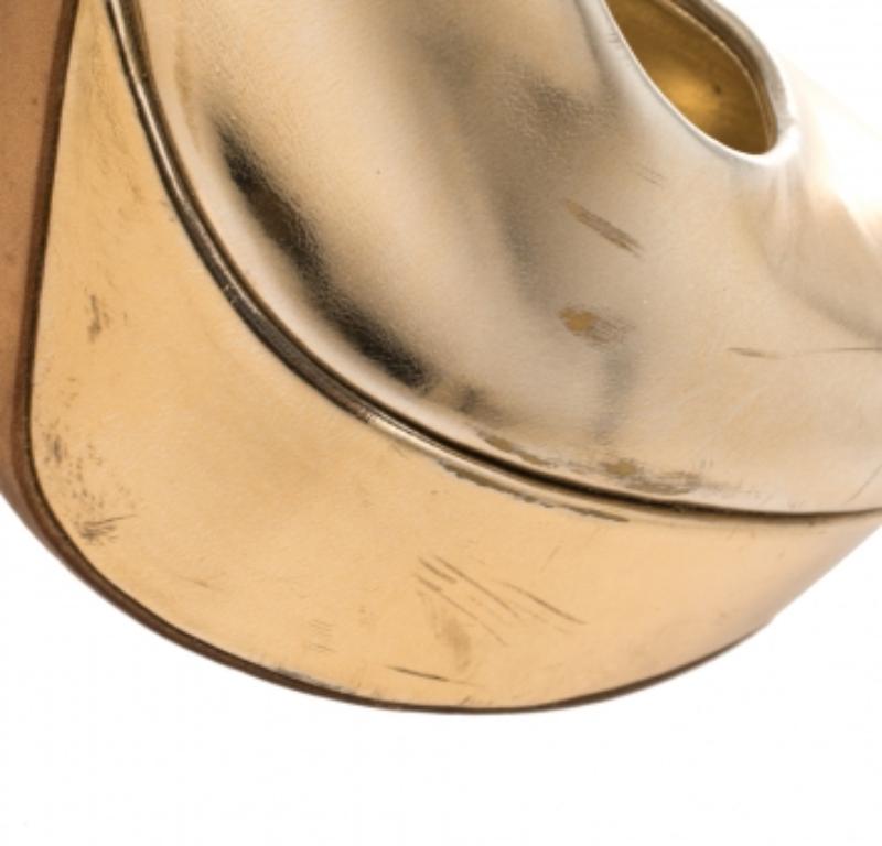 Louis Vuitton Metallic Gold Leather Peep Toe Platform Pumps Size 37 For Sale 5