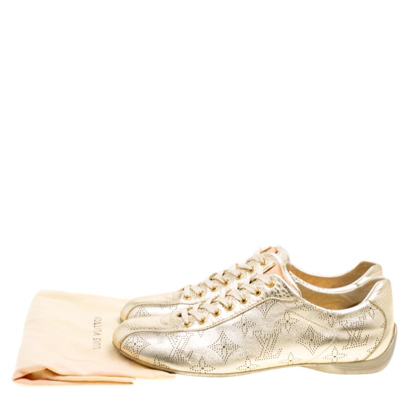 Louis Vuitton Metallic Gold Leather Perforated Leather Sneakers Size 38 Damen