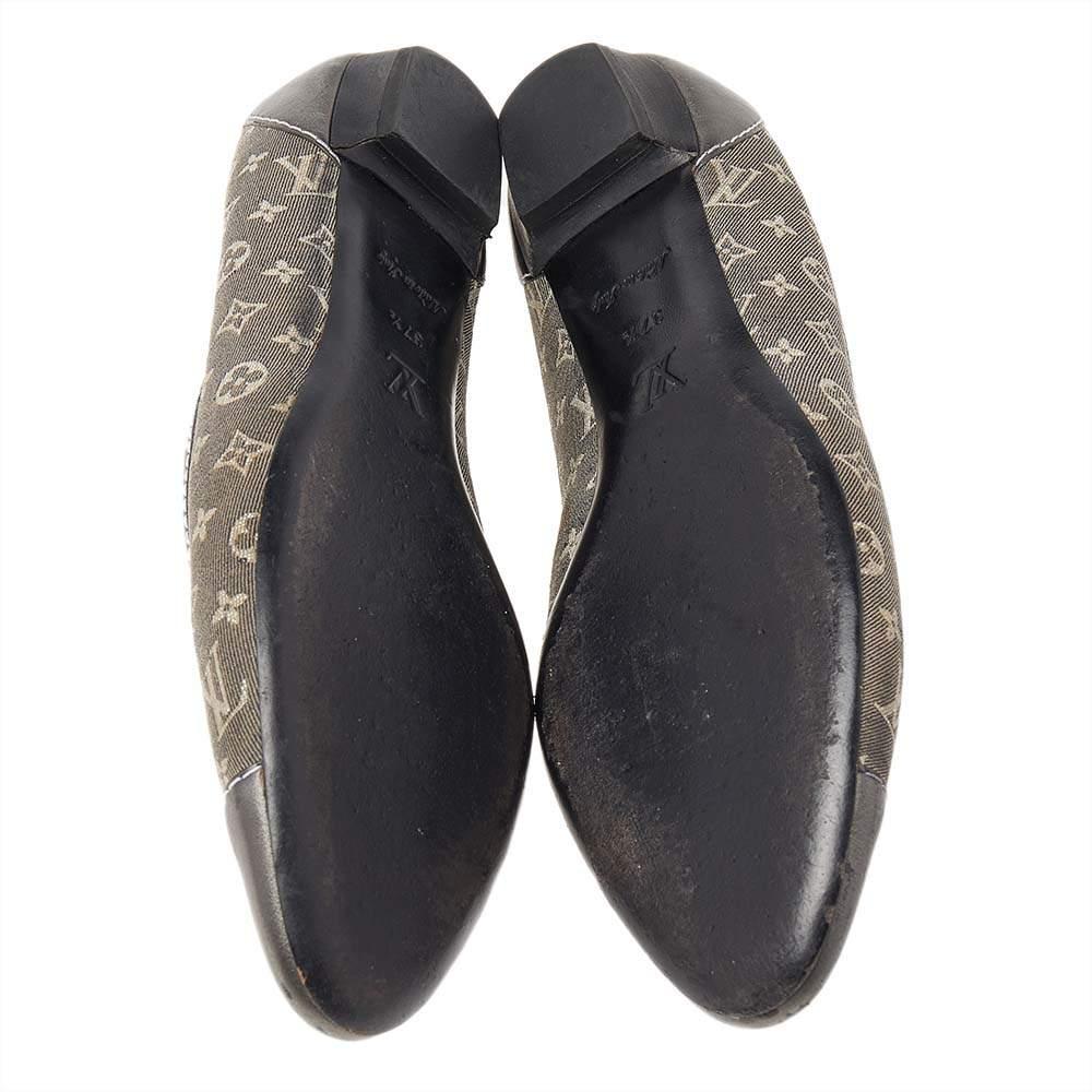 Louis Vuitton Metallic Grey Monogram Canvas and Leather Ballet Flats Size 37.5 1