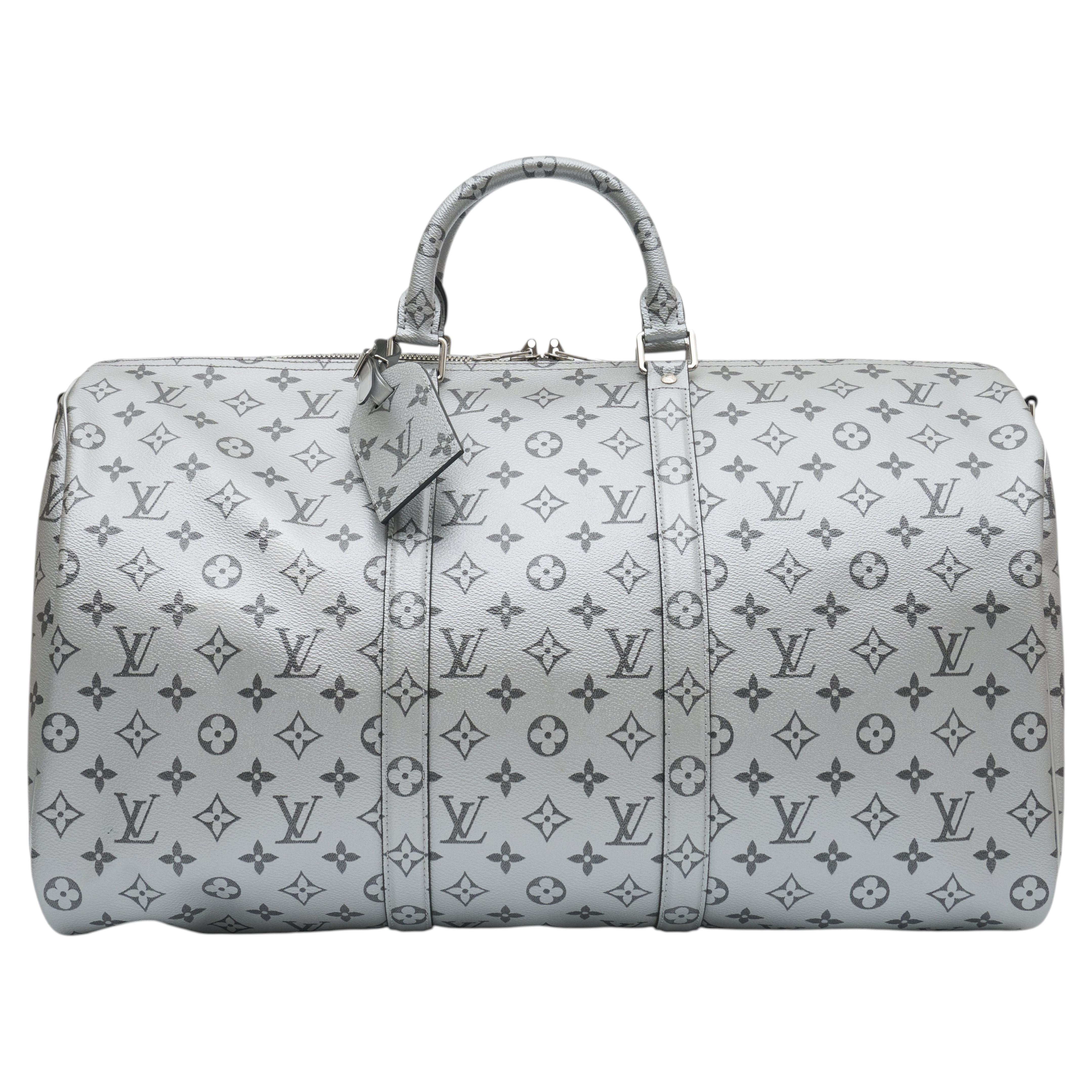 Sac Keepall Bandoulière 50 Louis Vuitton, motif Monogram métallisé