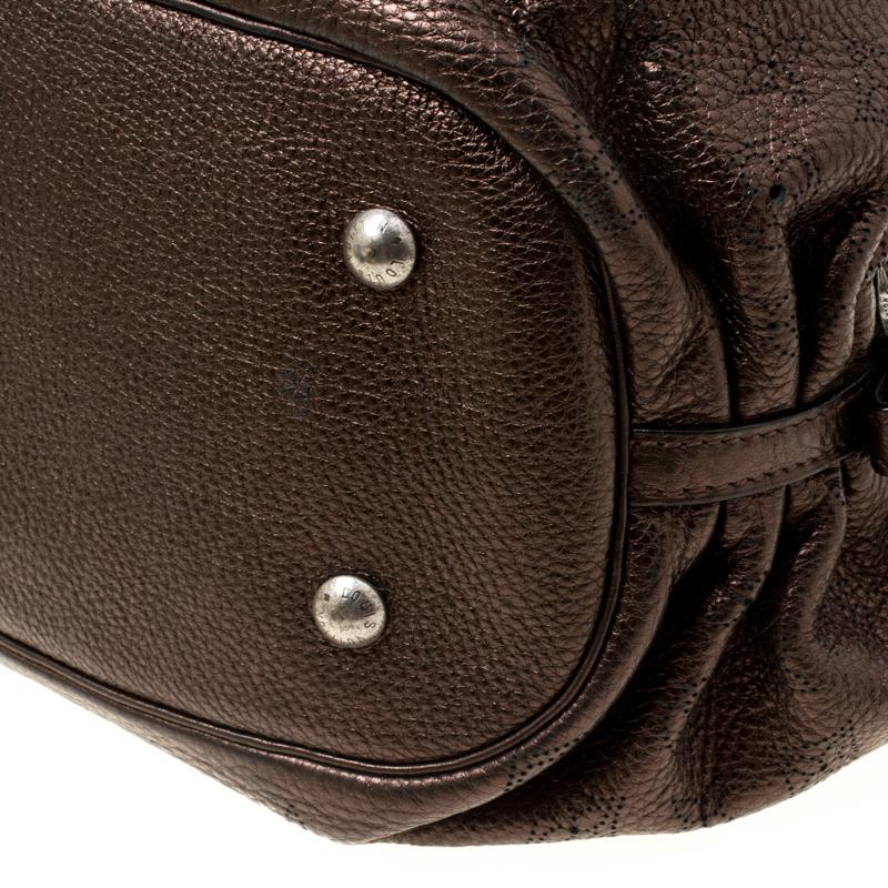 Louis Vuitton Metallic Mordore Monogram Mahina Leather Large Hobo In Good Condition In Dubai, Al Qouz 2