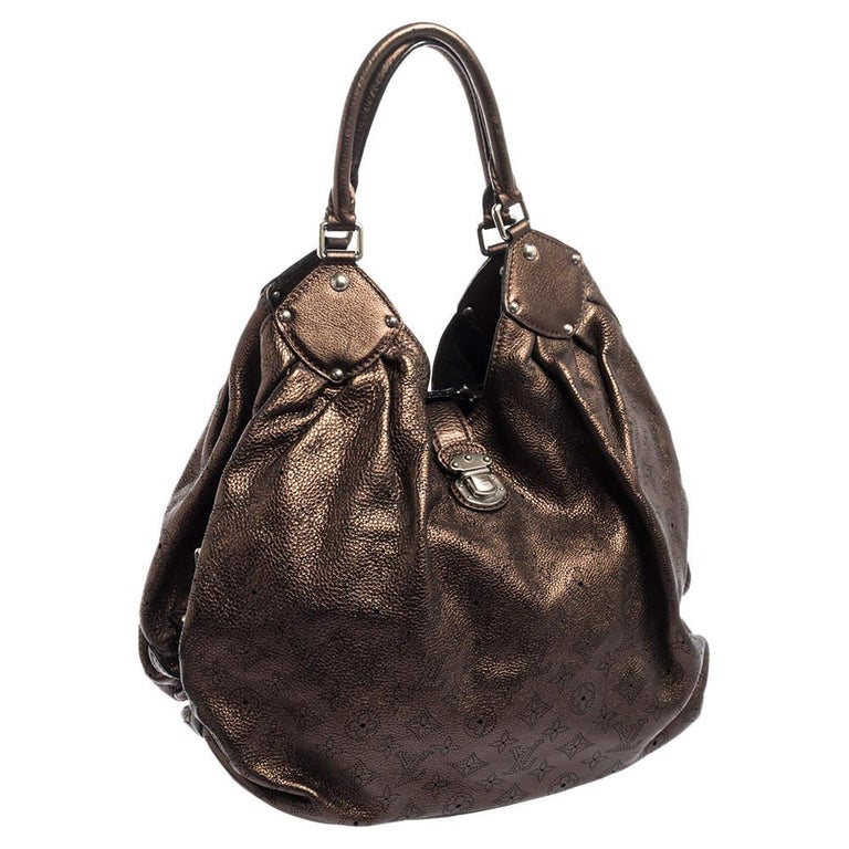 Women's Louis Vuitton Metallic Mordore Monogram Mahina Leather Surya XL Bag For Sale