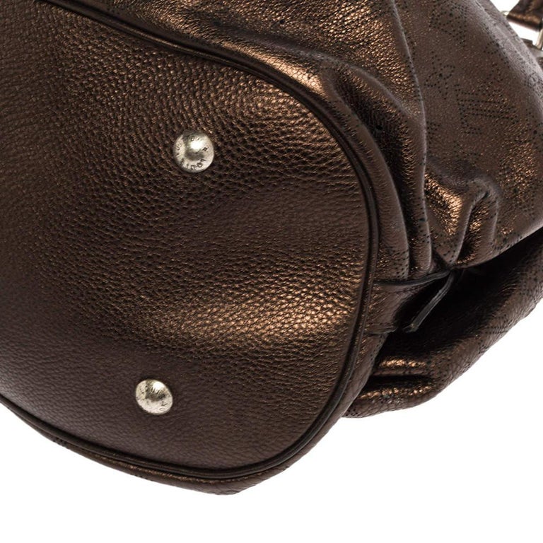 Louis Vuitton Metallic Mordore Monogram Mahina Leather Surya XL Bag For Sale 3
