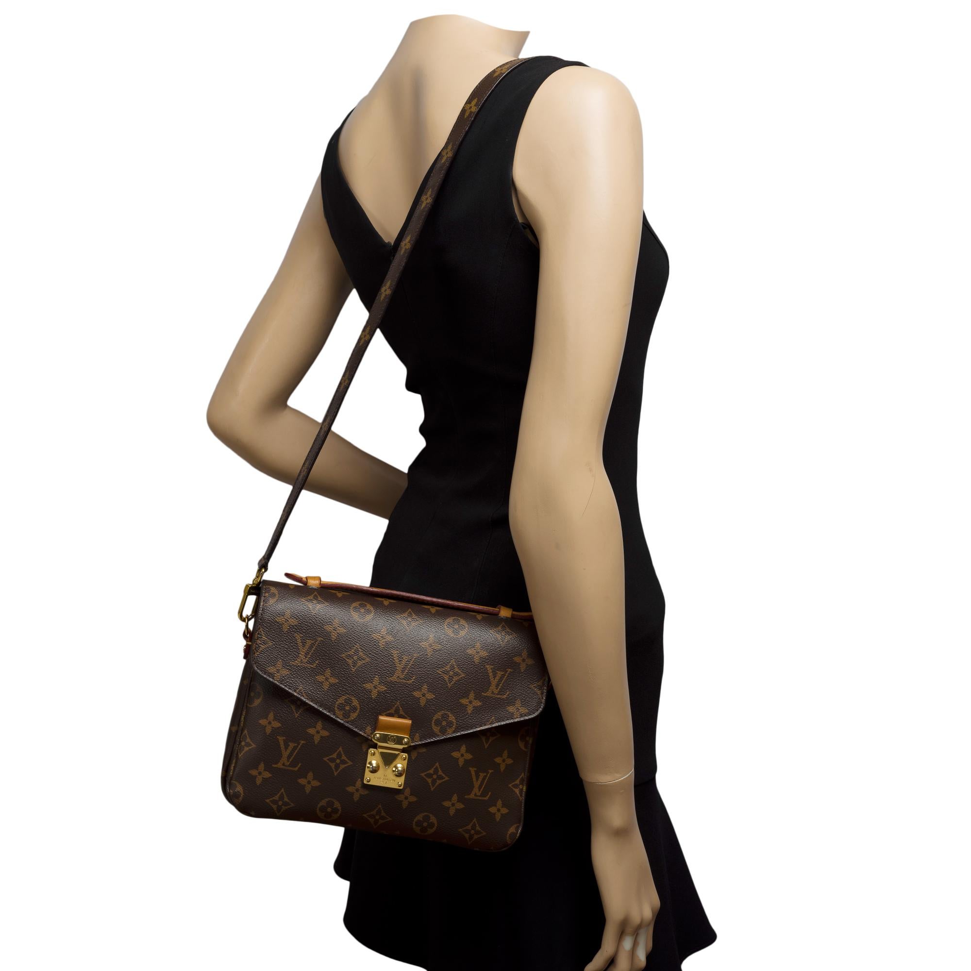 Louis Vuitton Metis shoulder bag in brown monogram coated canvas, GHW For Sale 8