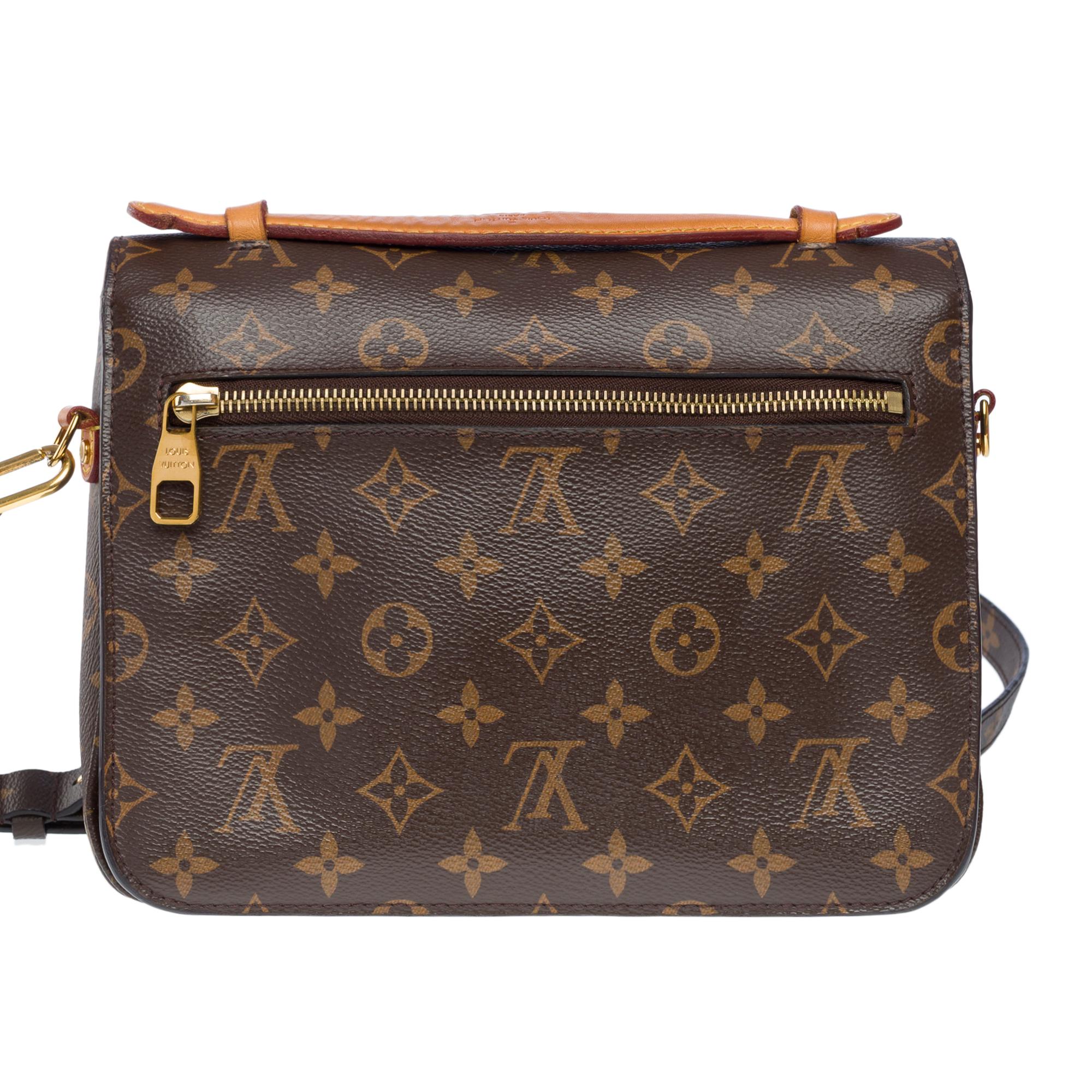 Louis Vuitton Metis shoulder bag in brown monogram coated canvas, GHW In Good Condition For Sale In Paris, IDF