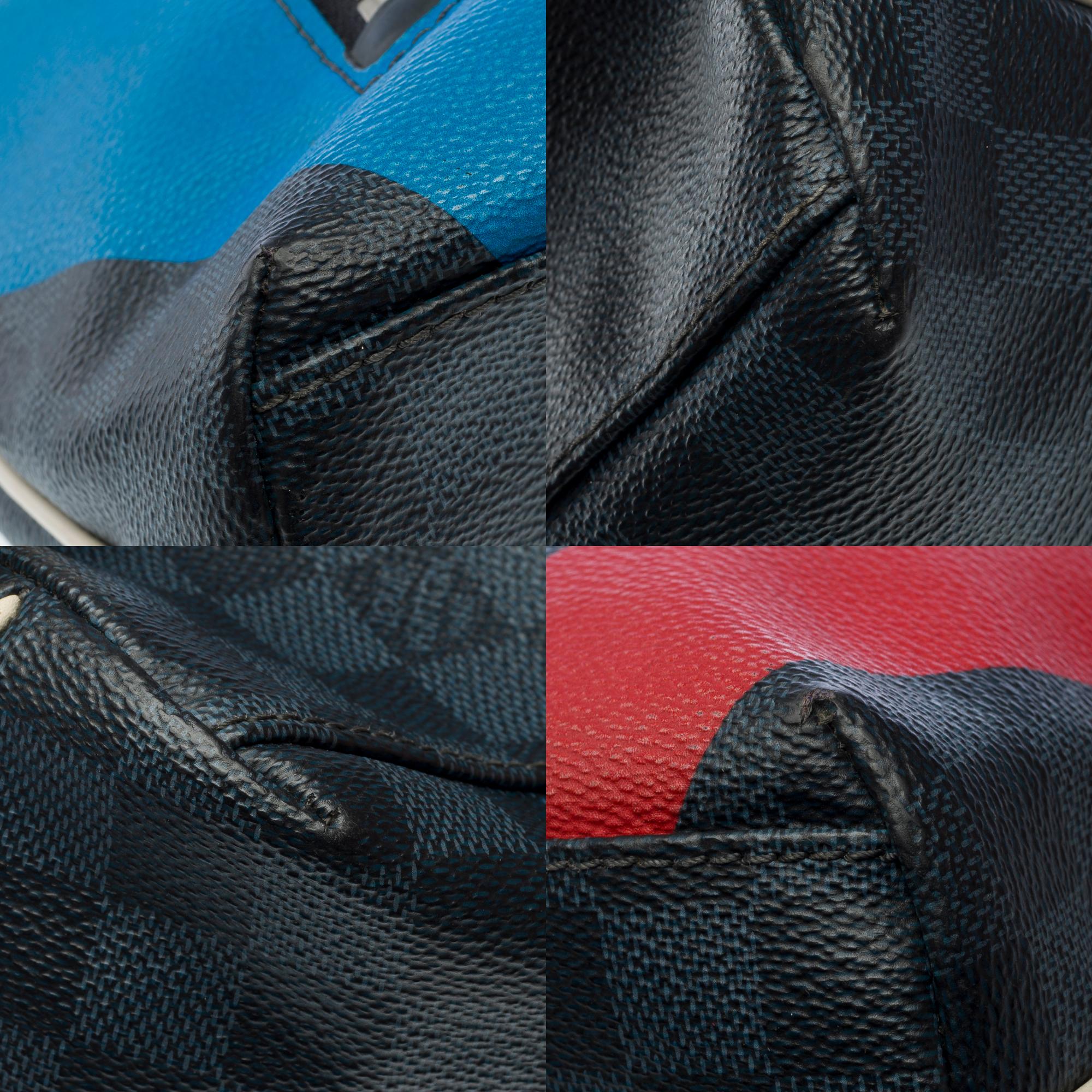 Louis Vuitton Mick PM America's Cup 2017 hobo bag in damier cobalt canvas, PHW For Sale 5