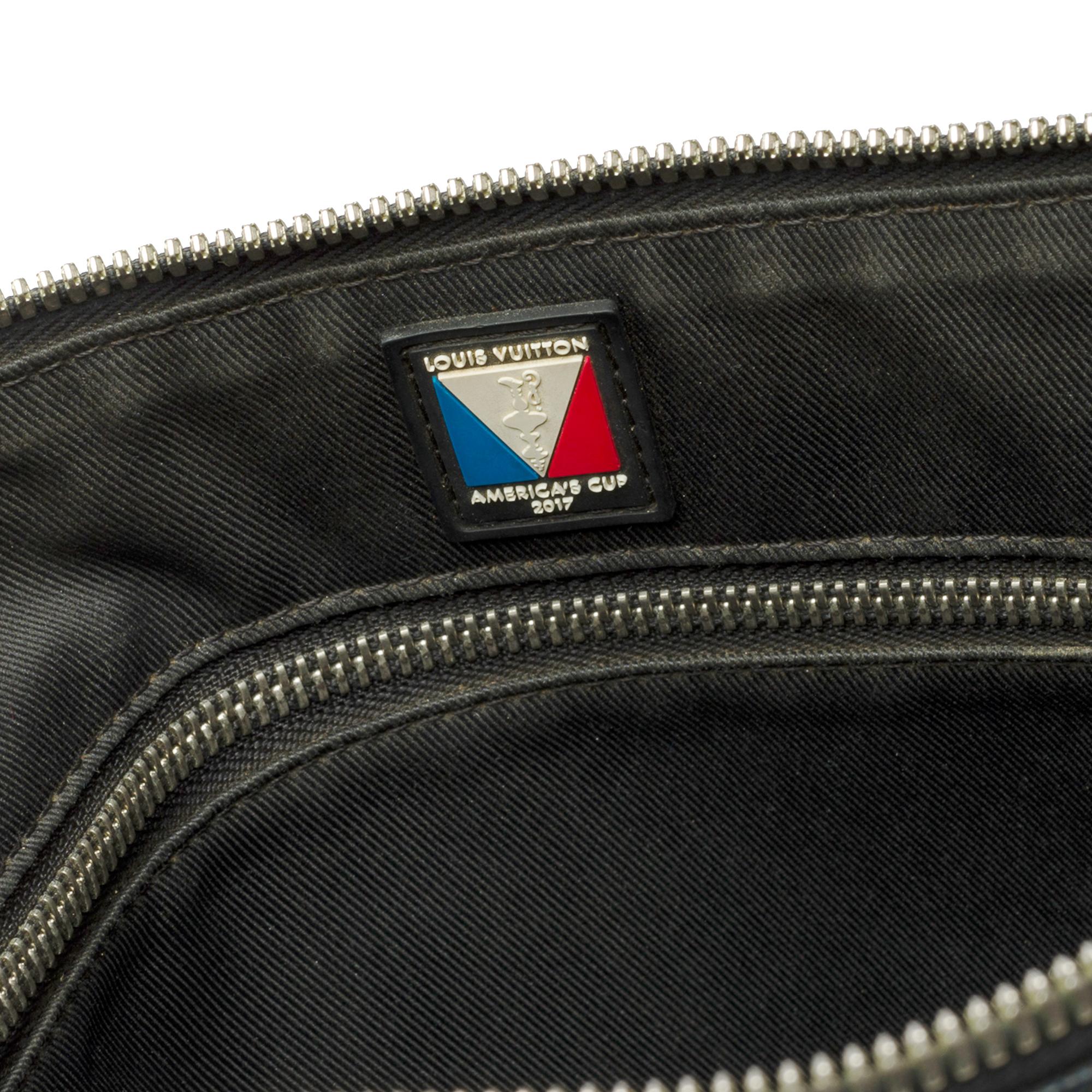 Louis Vuitton Mick PM America's Cup 2017 hobo bag in damier cobalt canvas, PHW For Sale 1