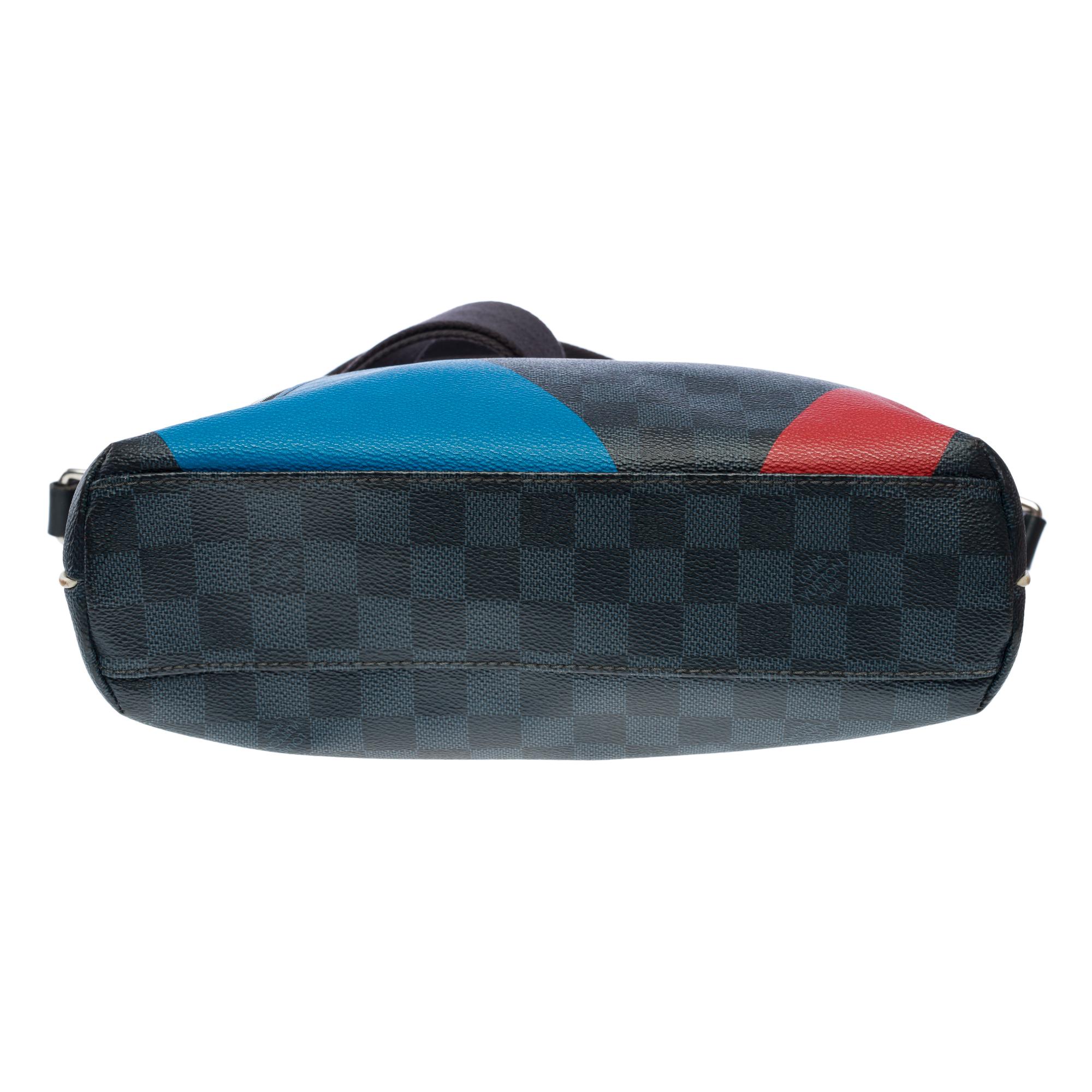 Louis Vuitton Mick PM America's Cup 2017 hobo bag in damier cobalt canvas, PHW For Sale 4
