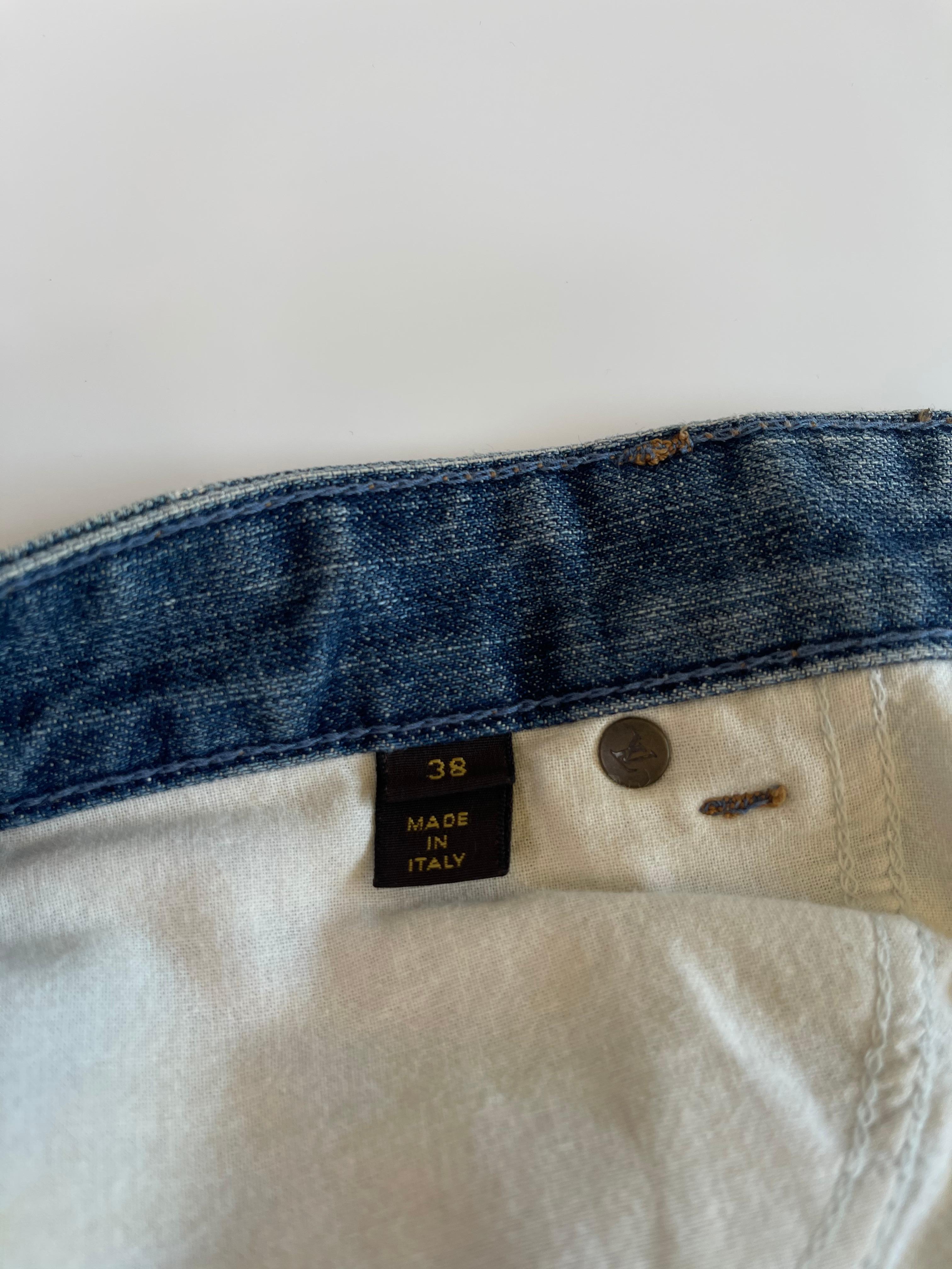 Louis Vuitton Mid-Rise Straight Leg Jeans (US 6 / FR 38) For Sale 1
