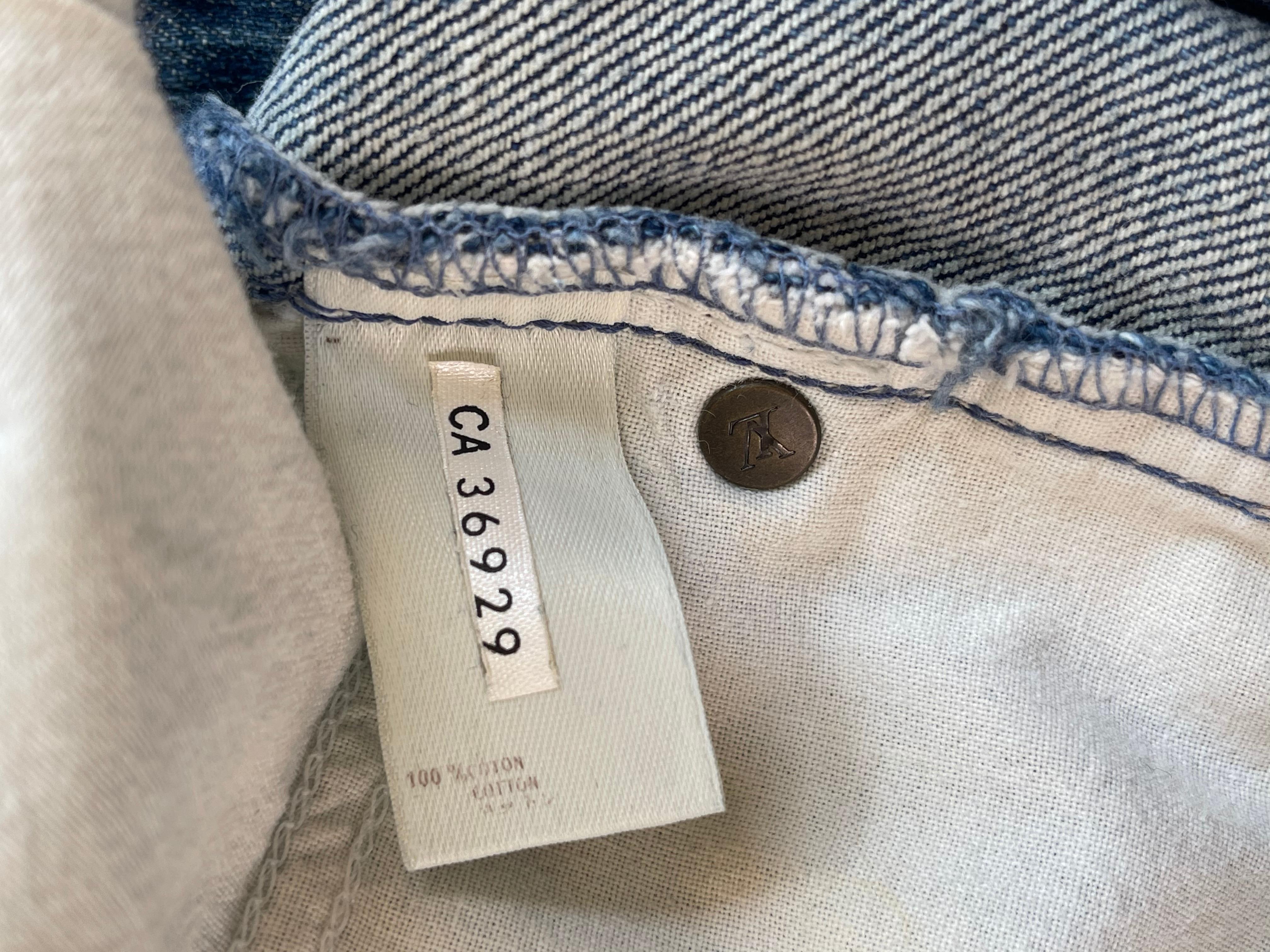 Louis Vuitton Mid-Rise Straight Leg Jeans (US 6 / FR 38) For Sale 3