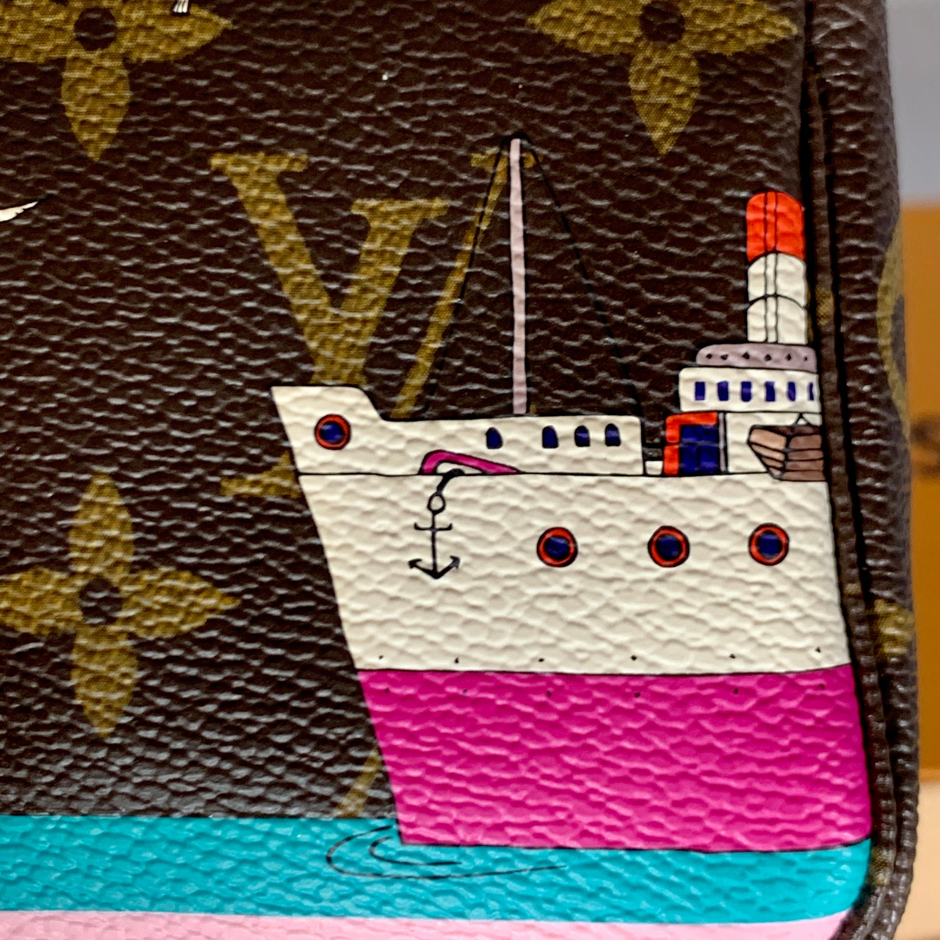Louis Vuitton Mini Pochette Handbag Limited Edition Designer Monogram  In Excellent Condition In New York, NY