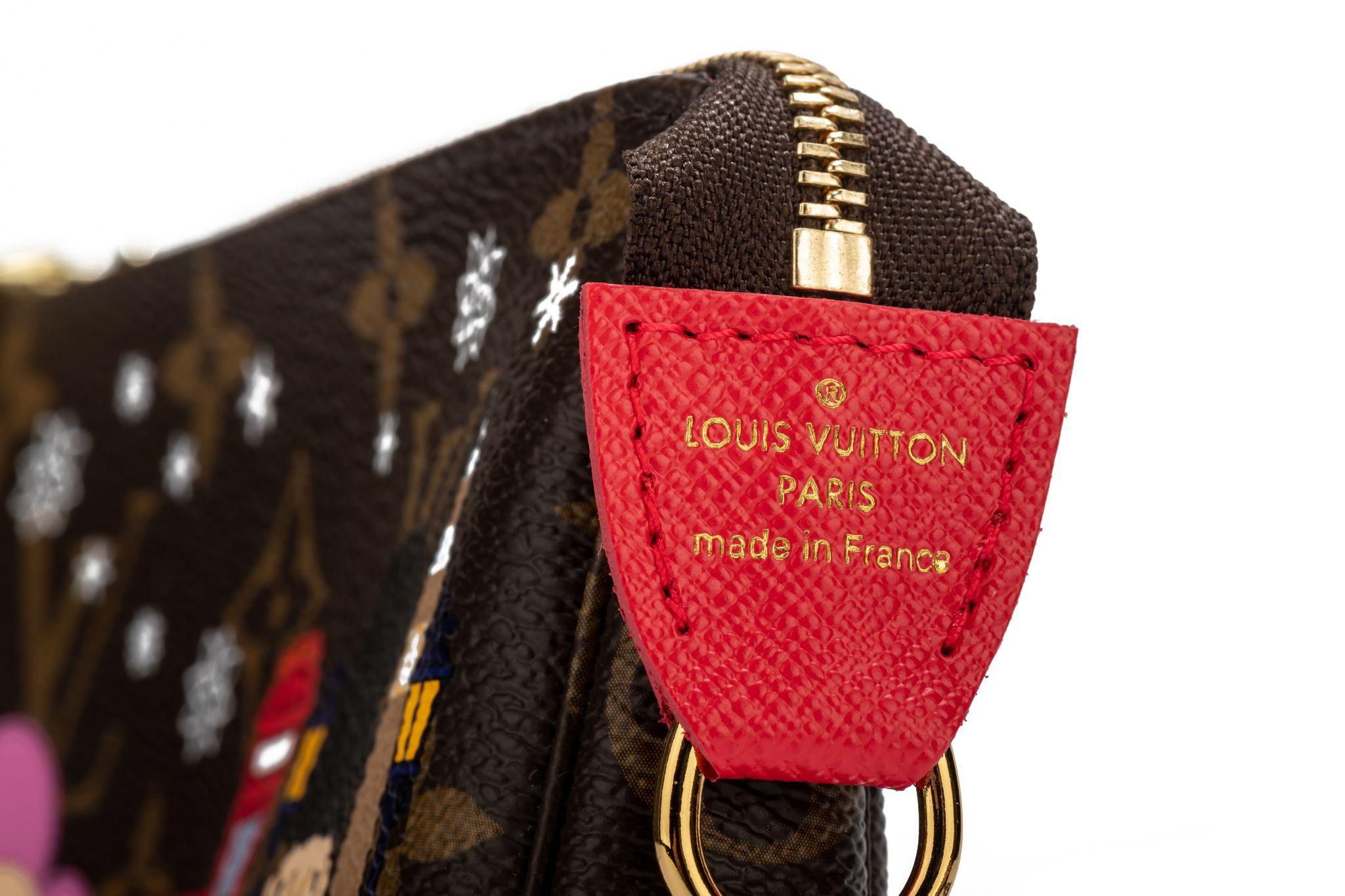 Louis Vuitton Mini Pouchette Xmas 2022 en vente 3
