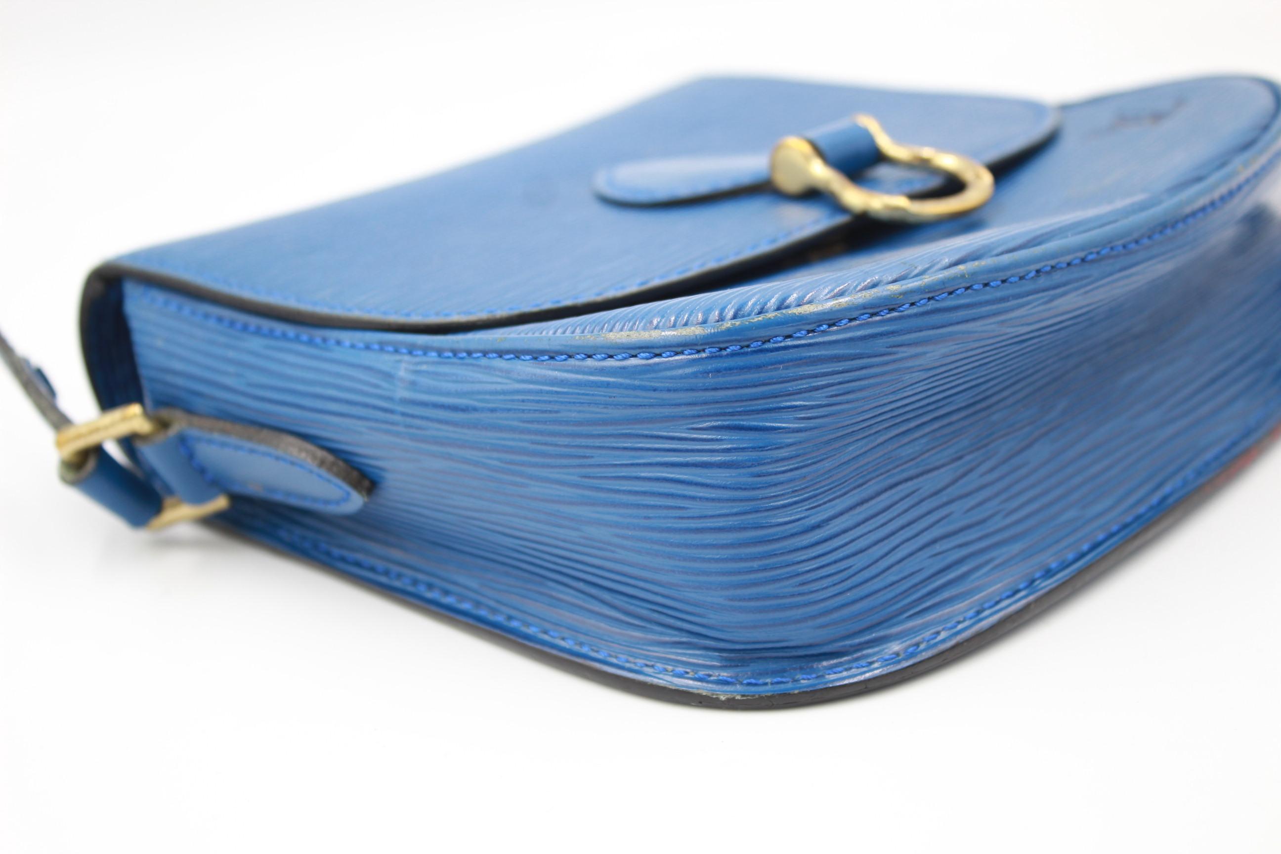 Blue Louis Vuitton mini Saint Cloud handbag in blue epi leather For Sale