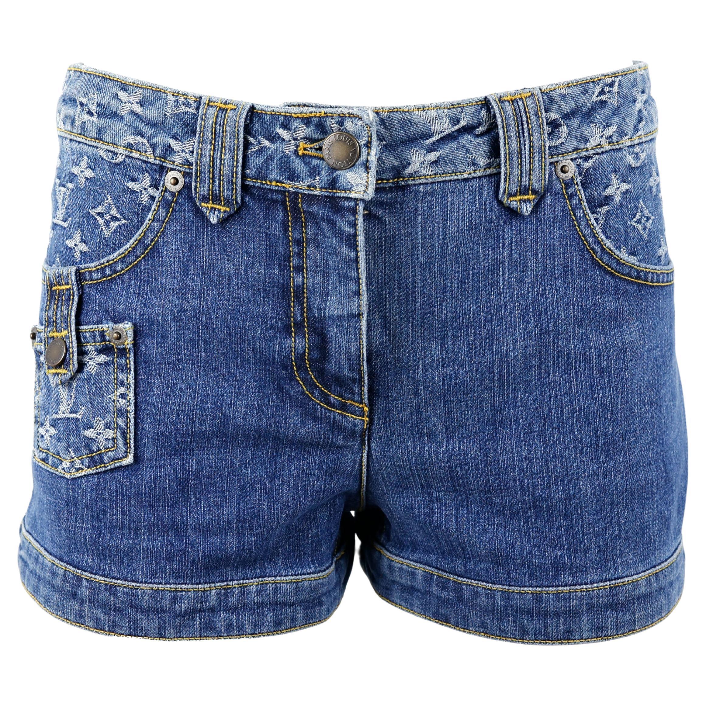 Louis Vuitton Mini Shorts in Denim - Jeans For Sale