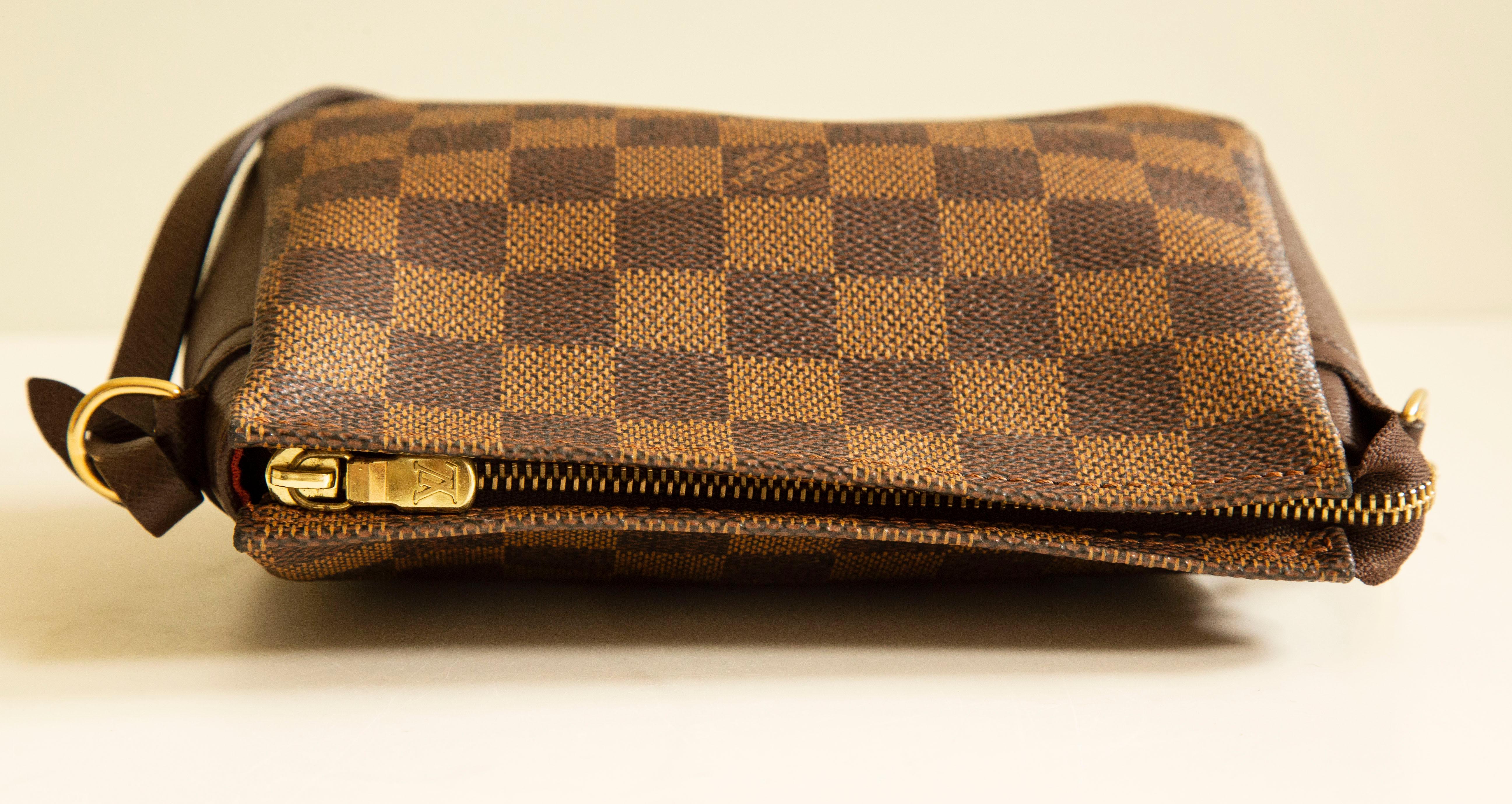 Louis Vuitton Mini Trousse Make Up Damier Ebene Vintage Handbag 3