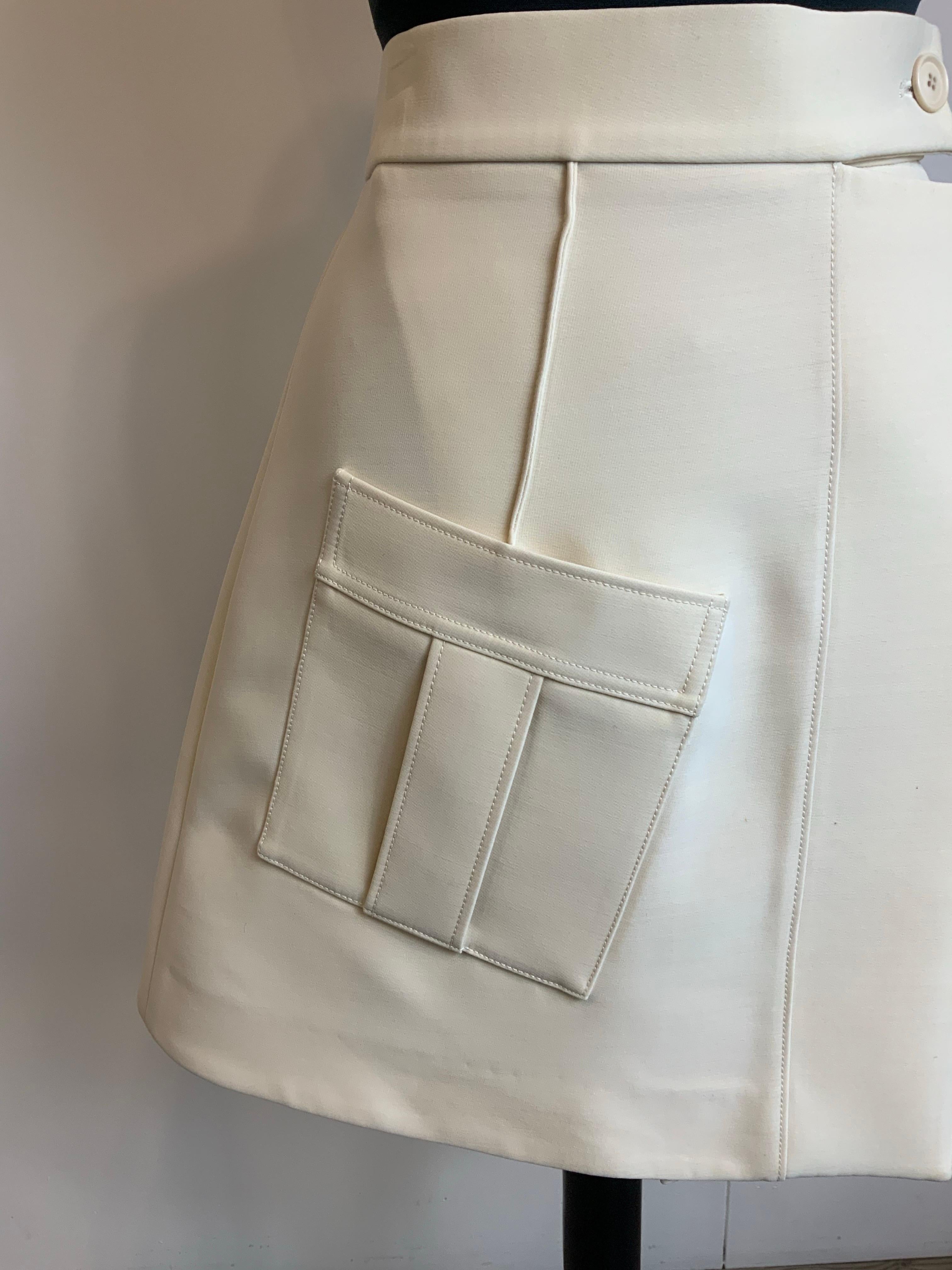 Gray Louis Vuitton mini white Skirt For Sale
