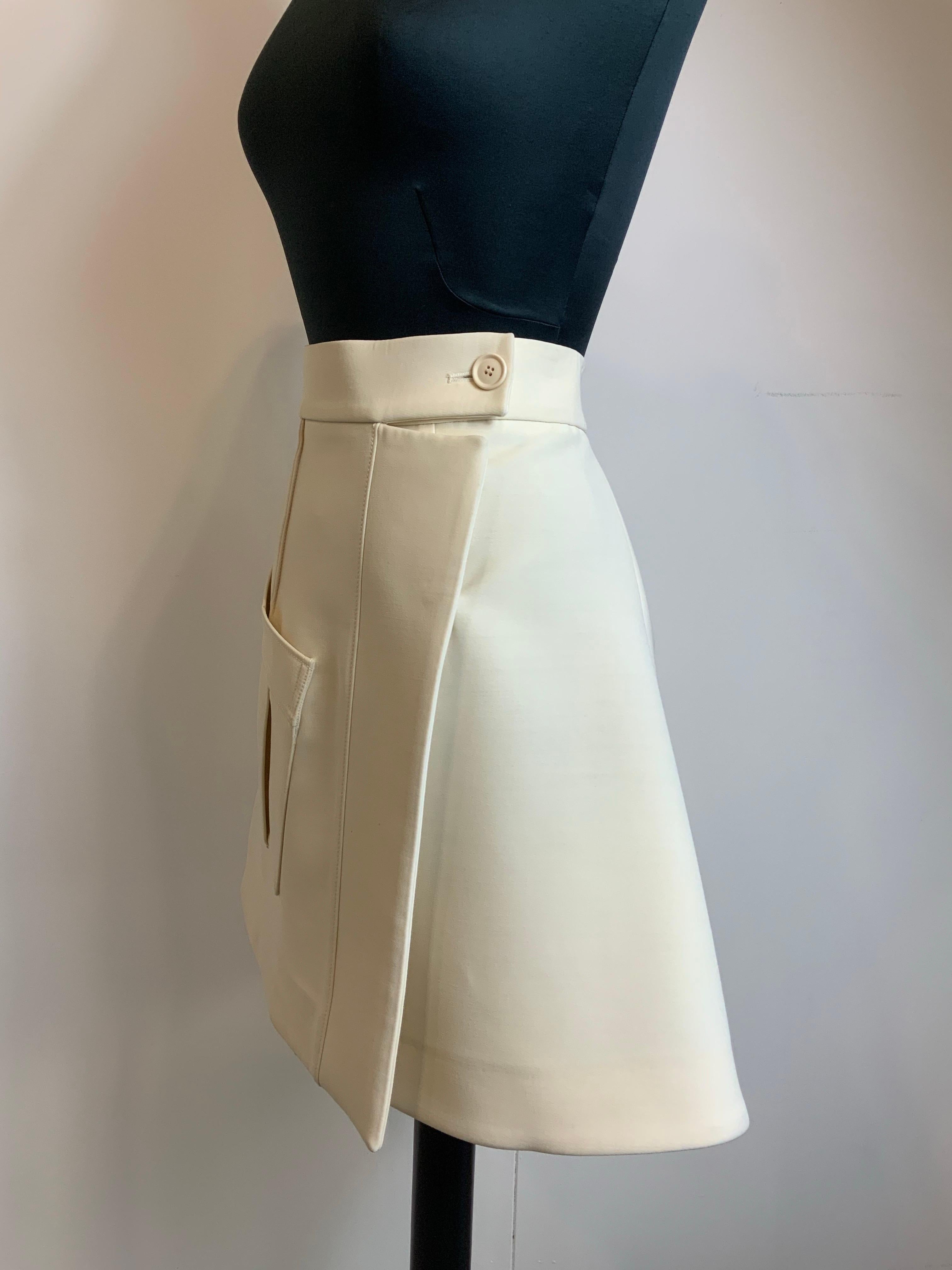 Louis Vuitton mini white Skirt In Excellent Condition For Sale In Carnate, IT