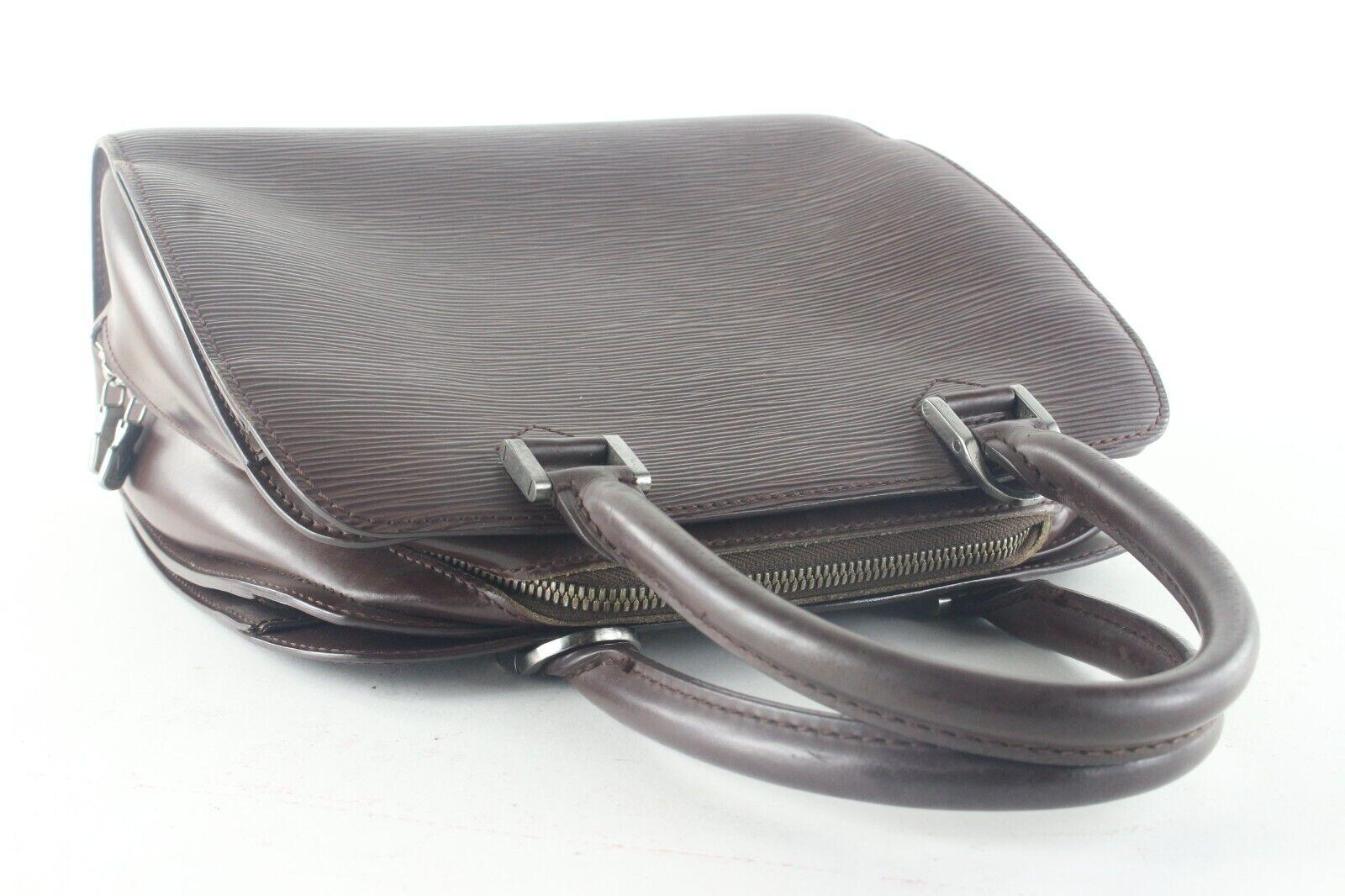 Gray Louis Vuitton Moka Epi Leather Pont Neuf Dark Brown 5LV119K For Sale