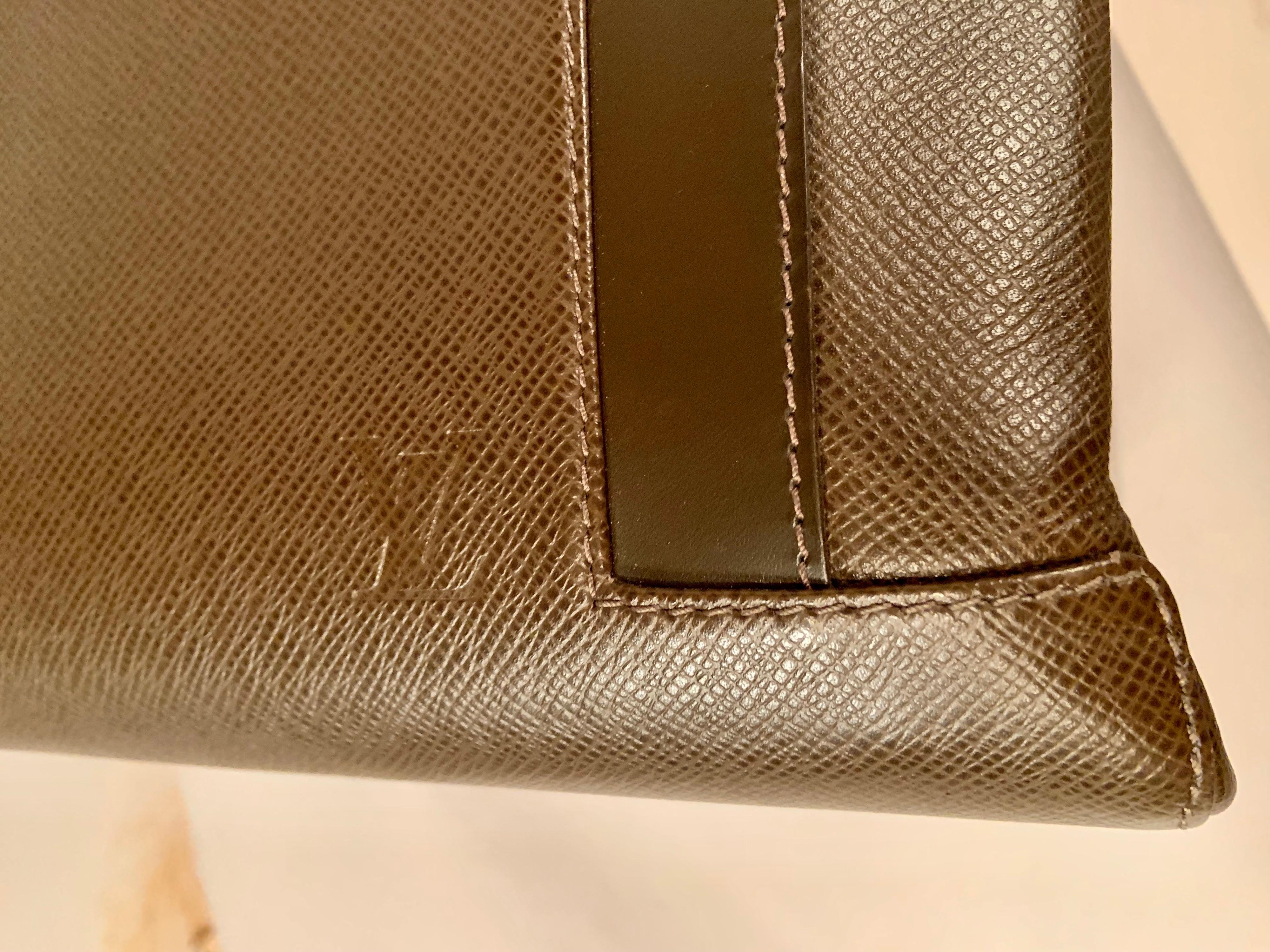 Louis Vuitton Moka Taiga Leather Tote Bag 1