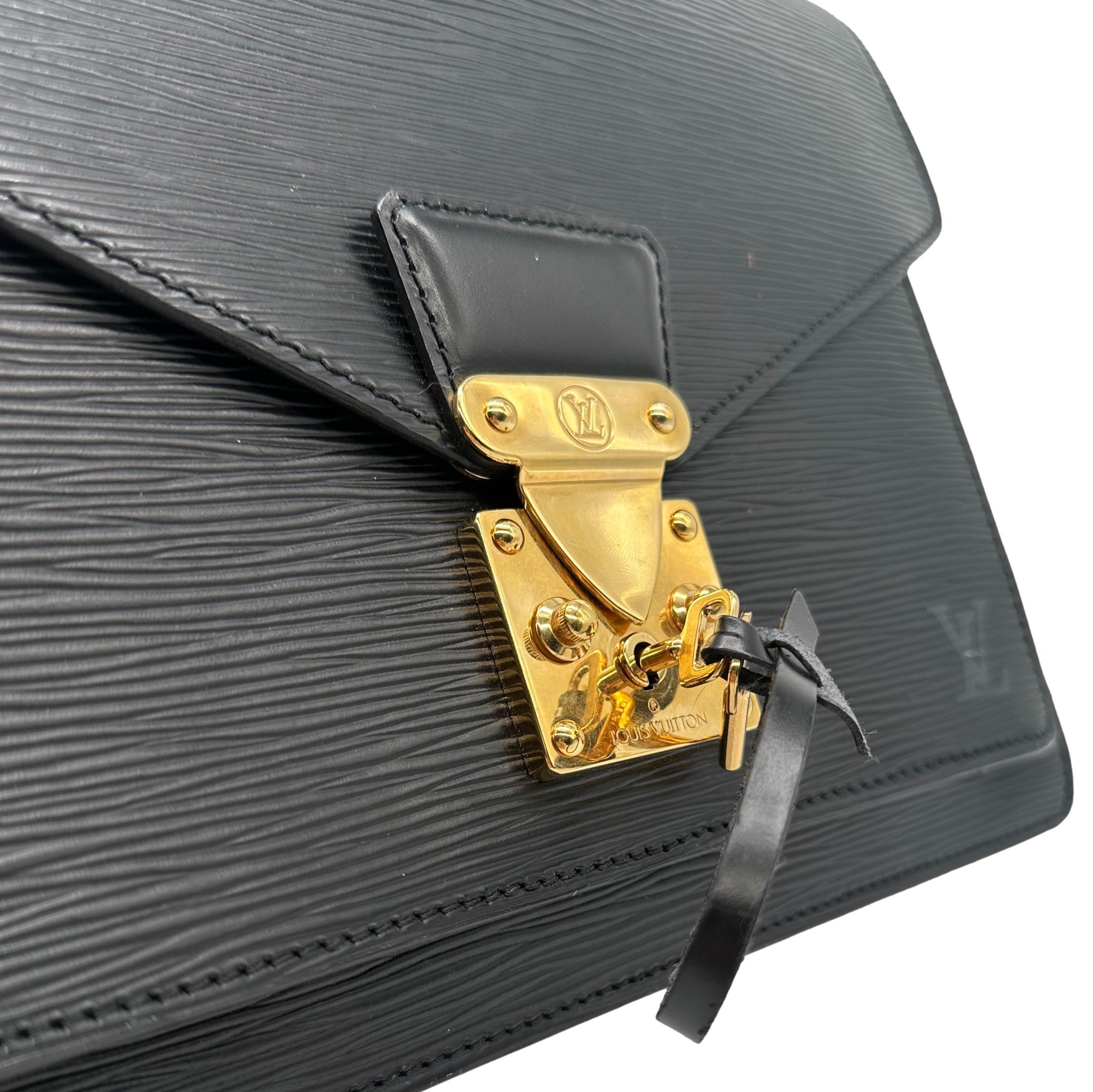 Louis Vuitton Monceau 28 Black Epi Leather Shoulder Crossbody Bag, France 1992.  For Sale 10